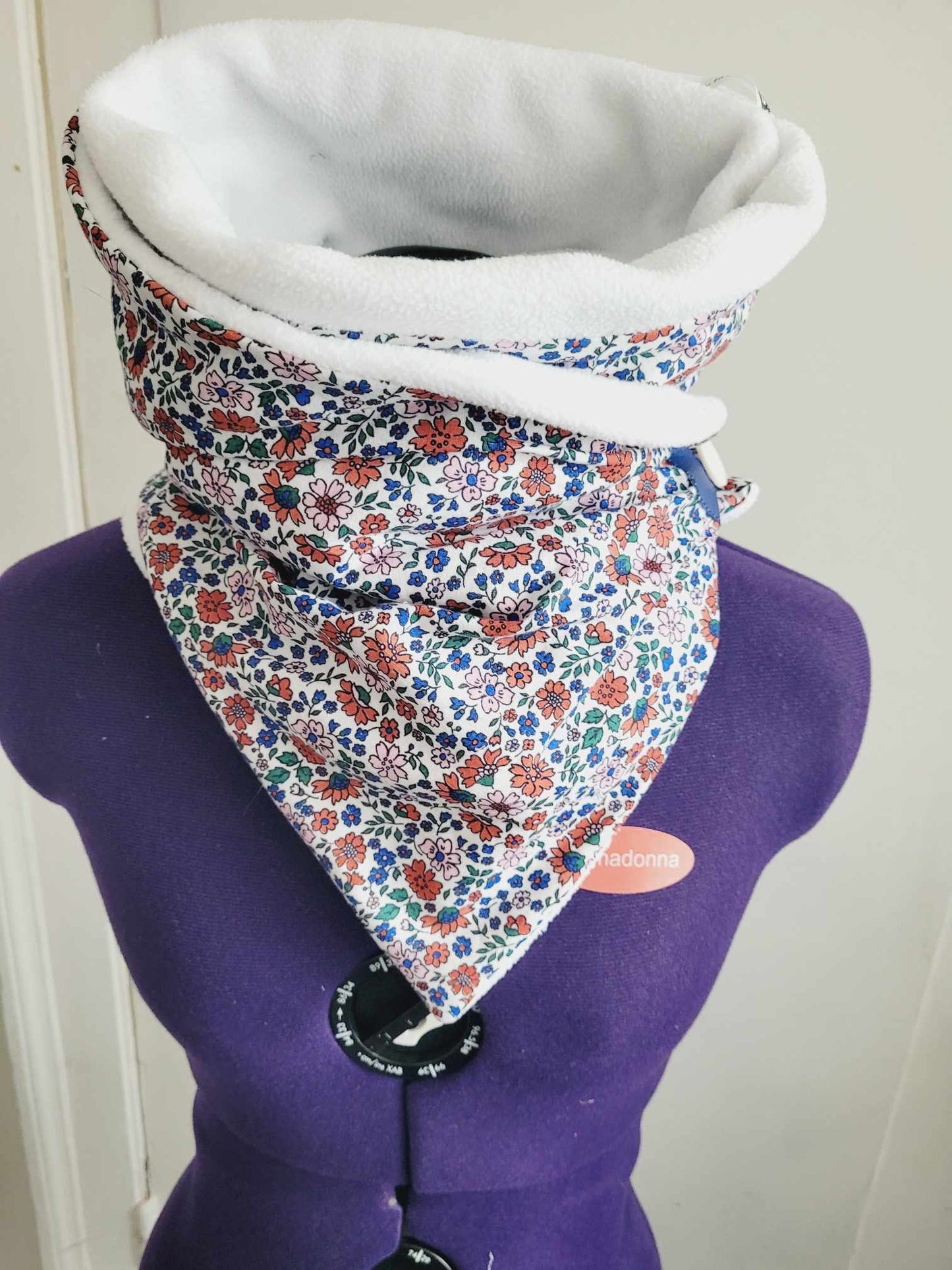 Echarpe polaire fleuri