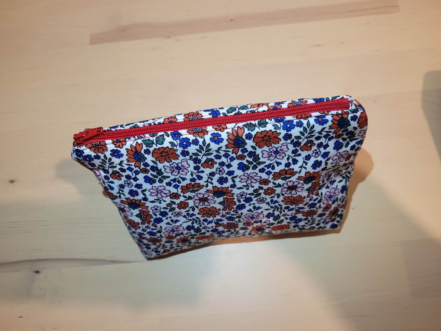 Trousse maquillage en tissu fleuri
