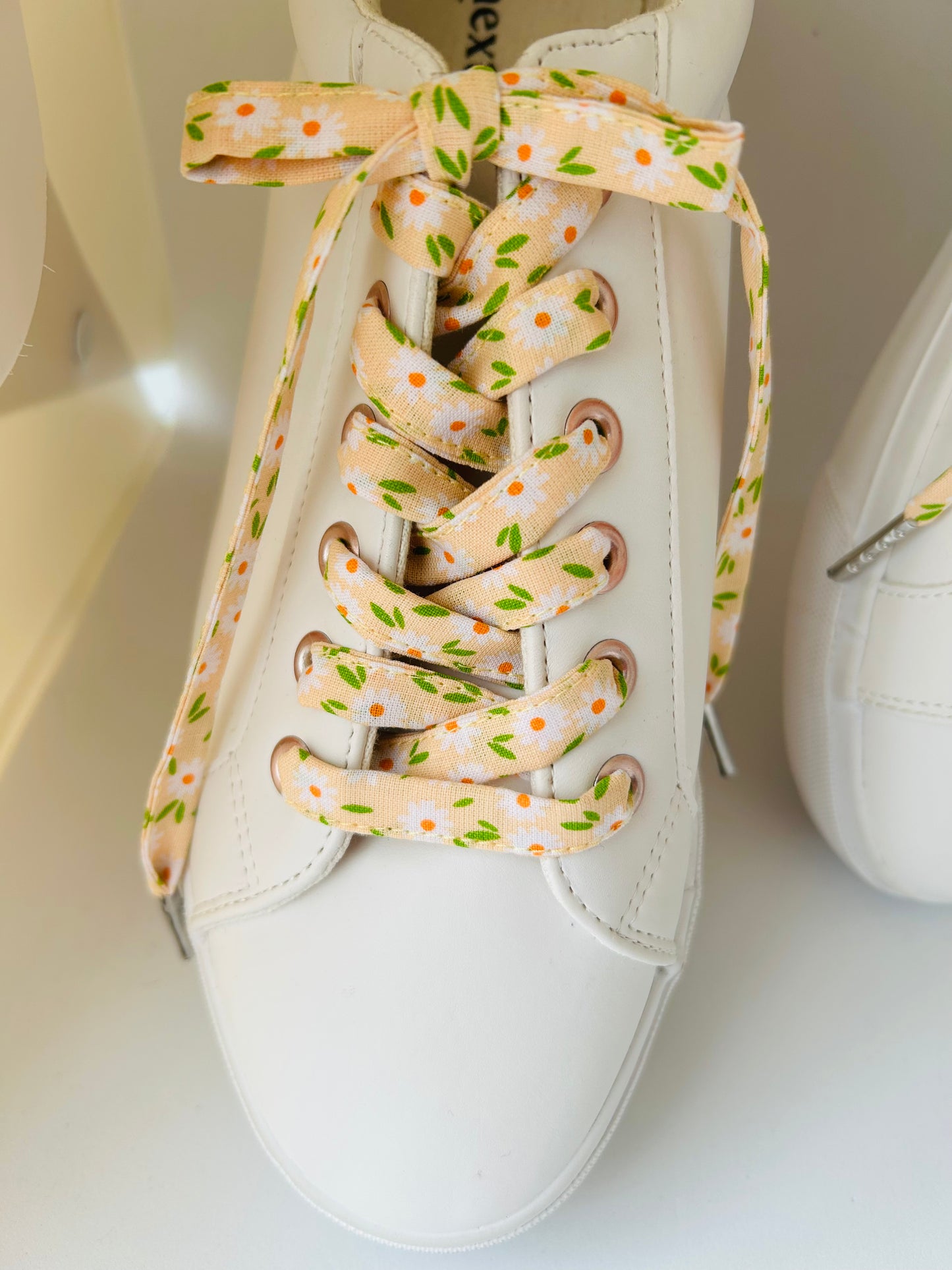 Lacets fleuri