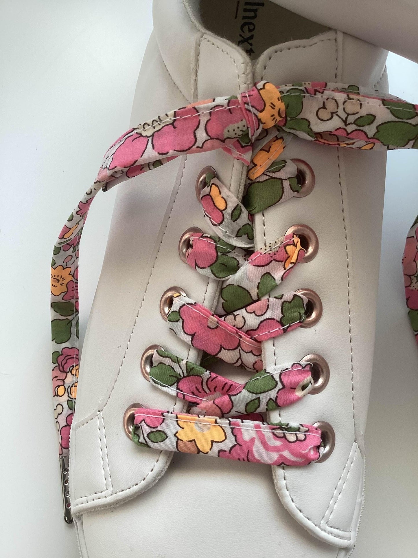 Lacets fleuri LIBERTY