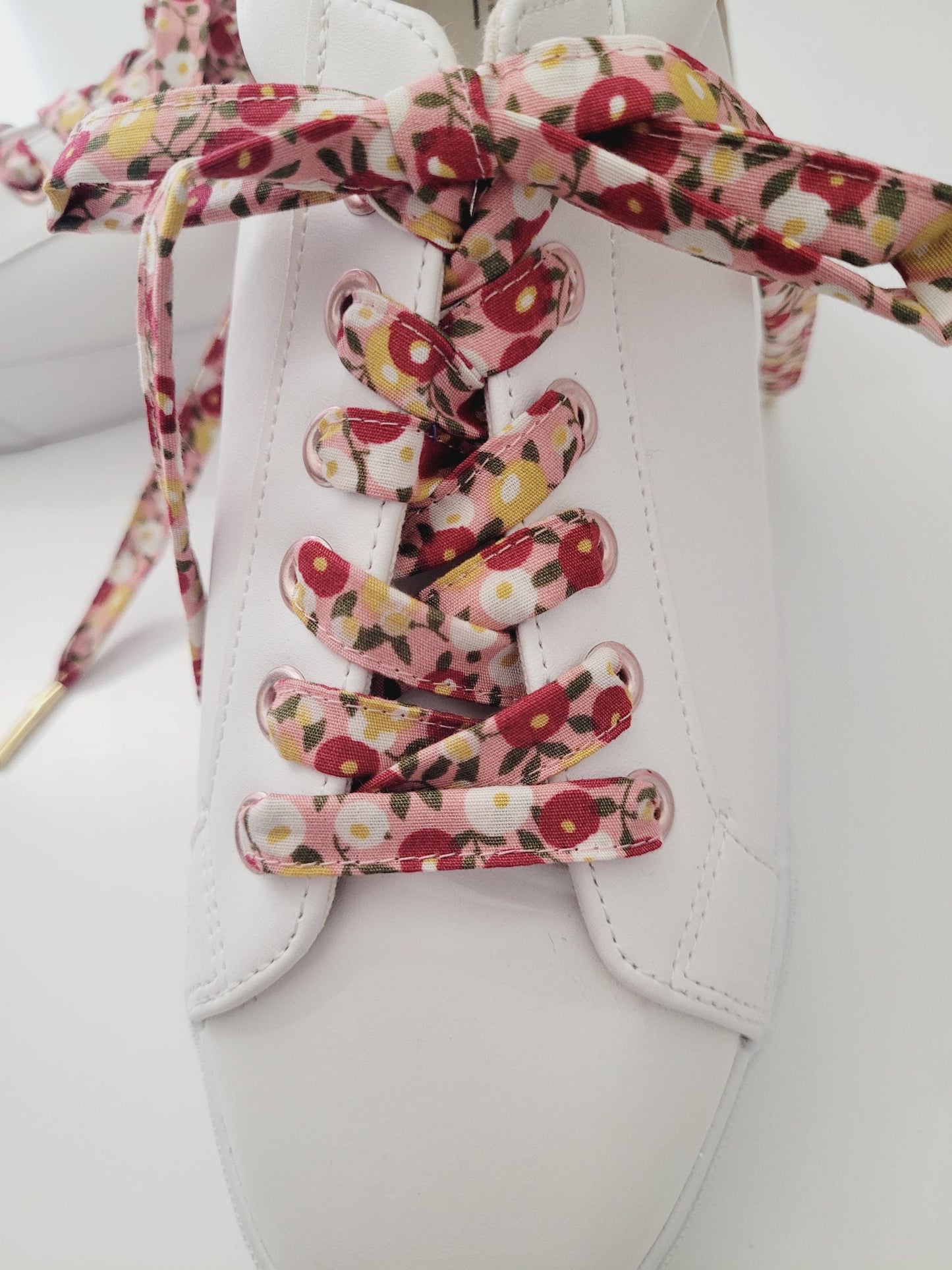 Lacets fleuri en coton