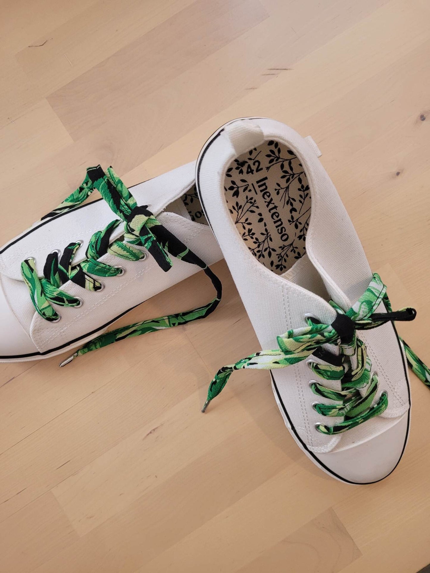 Lacets feuilles vert