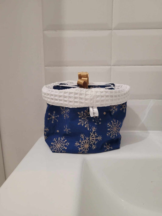 Panier et lingettes démaquillantes