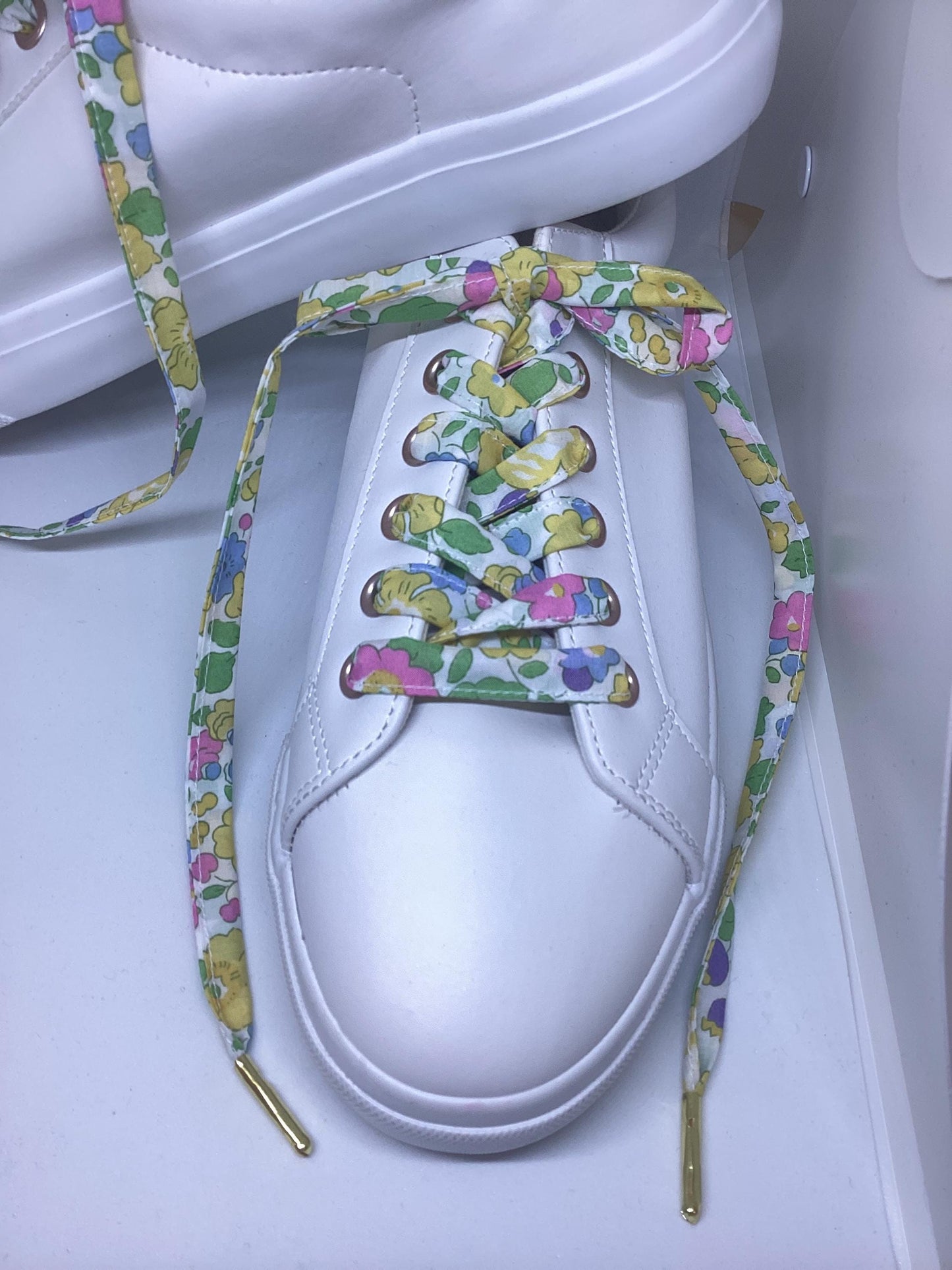 Lacets fleuri liberty jaune-vert-rose