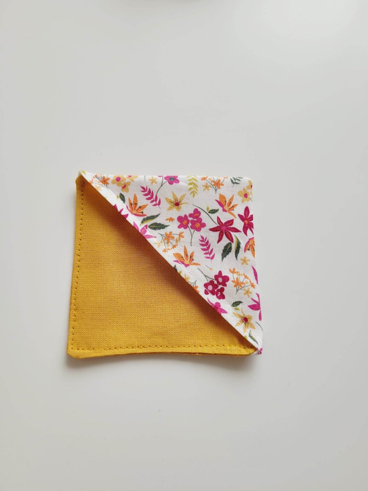 Marque-pages fleuri en tissu coton