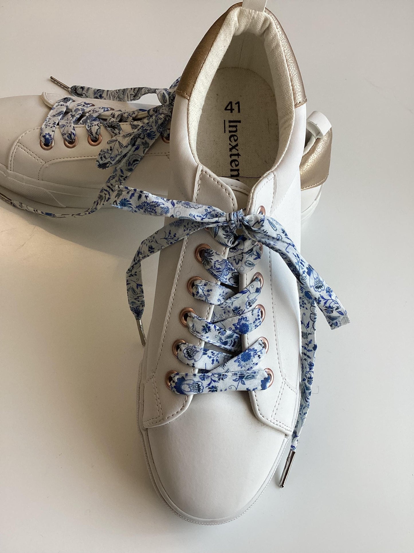 Lacets fleuri en coton