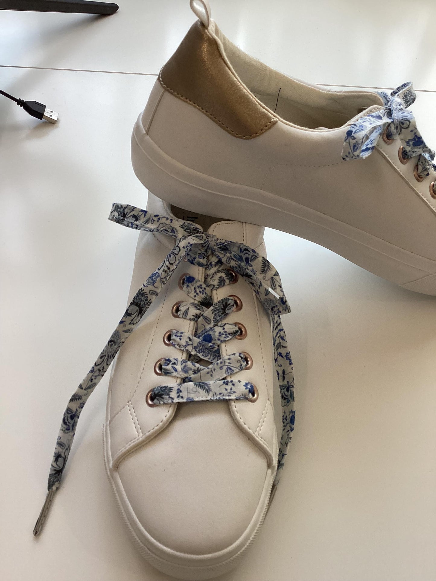 Lacets fleuri en coton