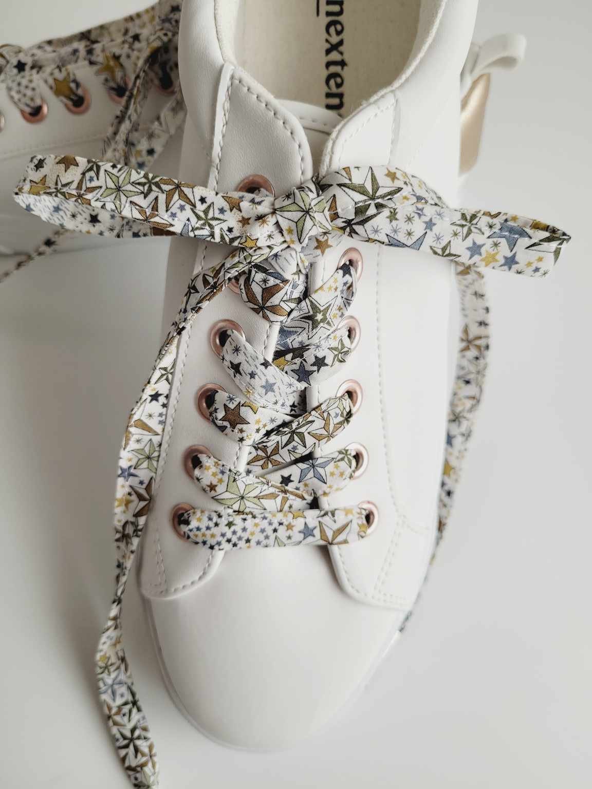 Lacets liberty étoiles