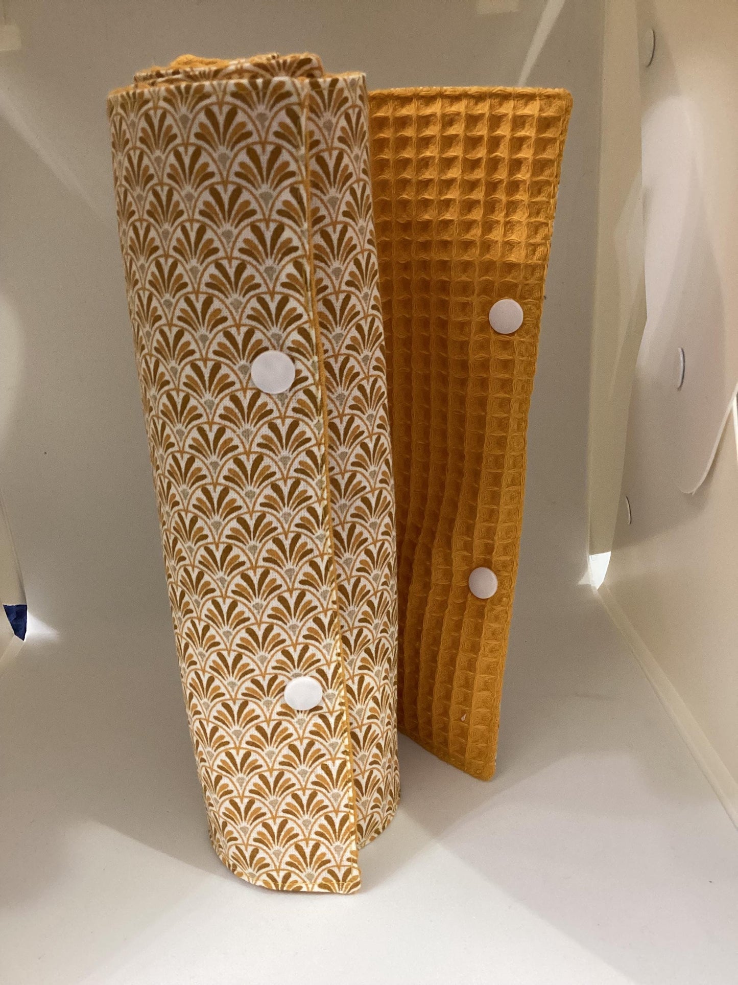 Essuie tout réutilisable motif style japonais moutarde.