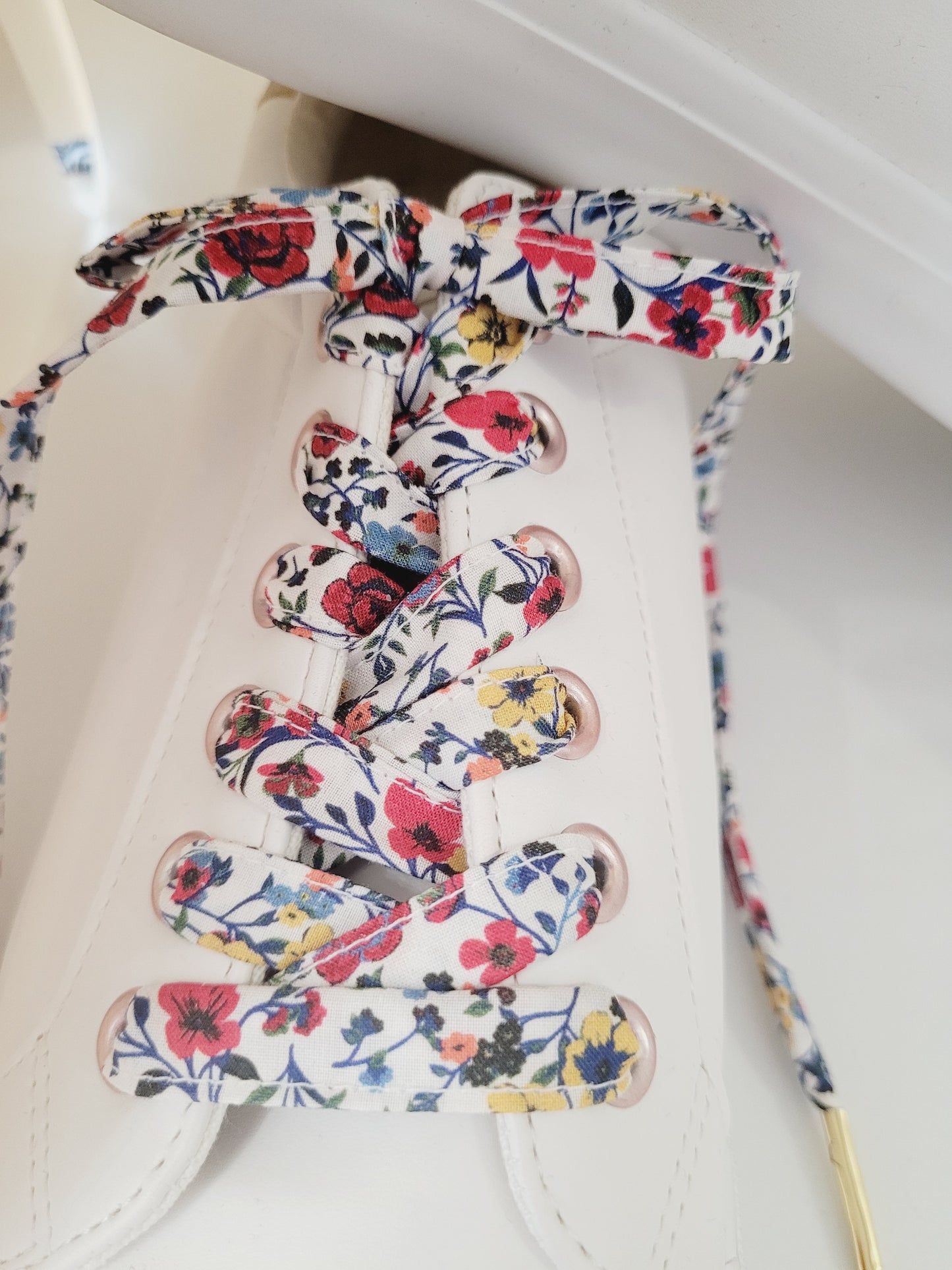 Lacets fleuri viscose