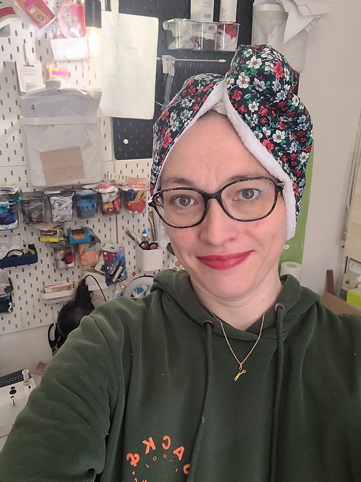 Serviette Turban en éponge premium et tissu fleuri