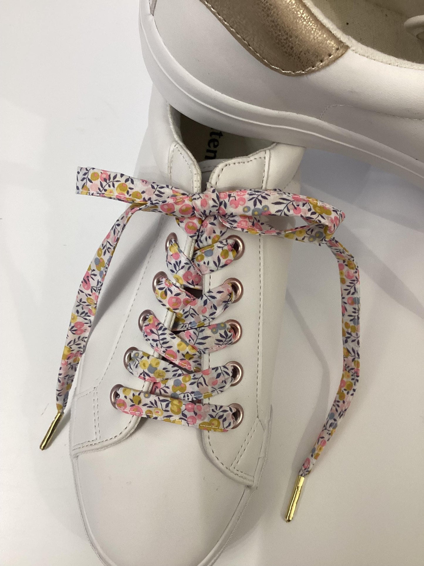 Lacets fleuri liberty en tissu coton