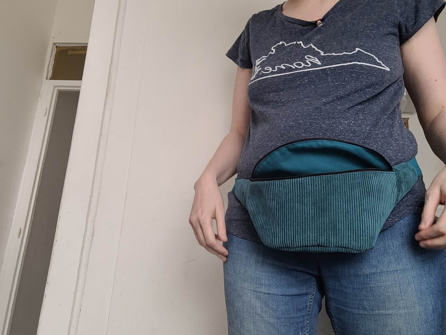 SAC banane en velours côtelé