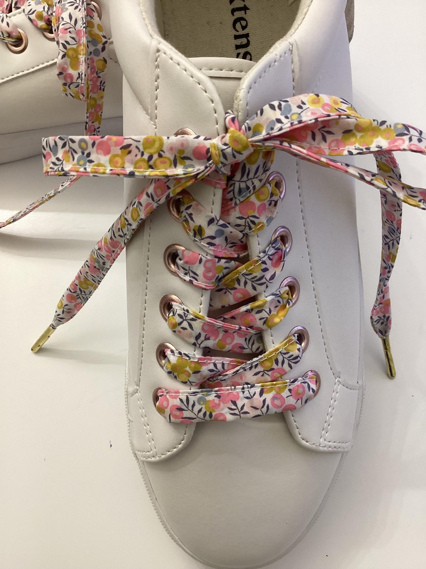 Lacets fleuri liberty en tissu coton