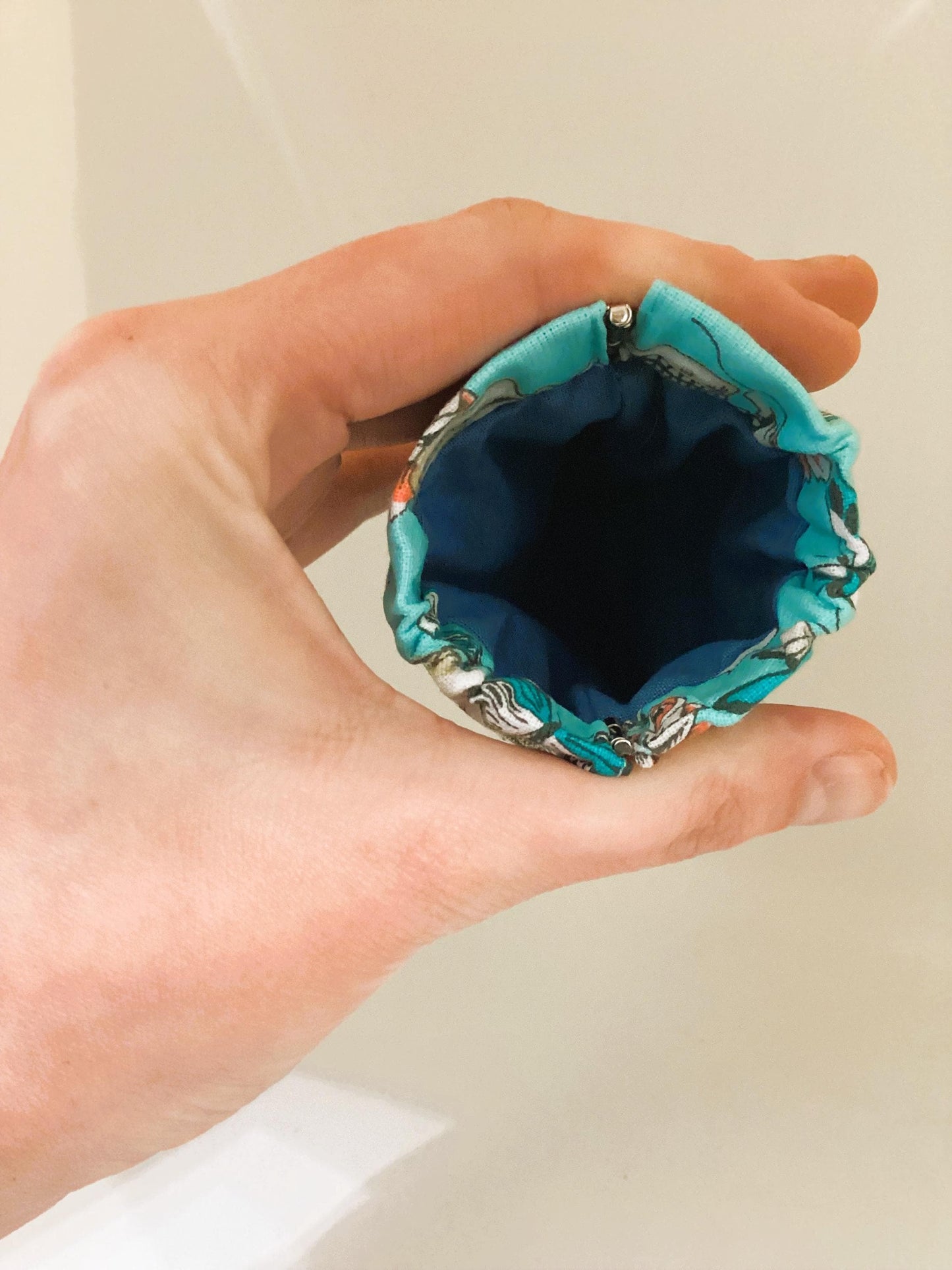 Etui à lunette tête à  mort  en tissu coton.