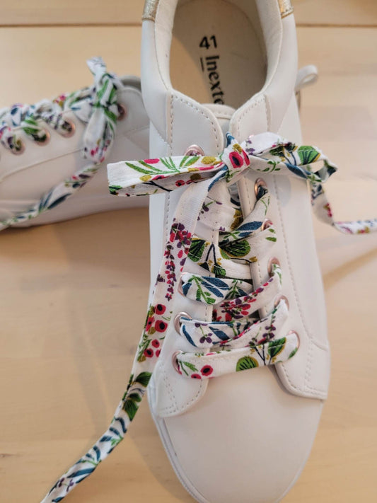 Lacets fleuri en coton bio
