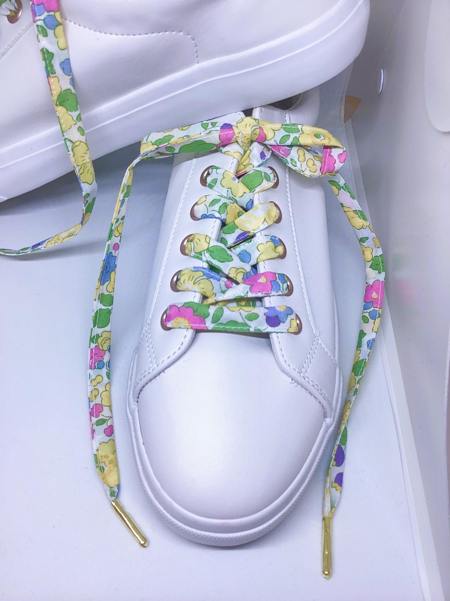 Lacets fleuri liberty jaune-vert-rose