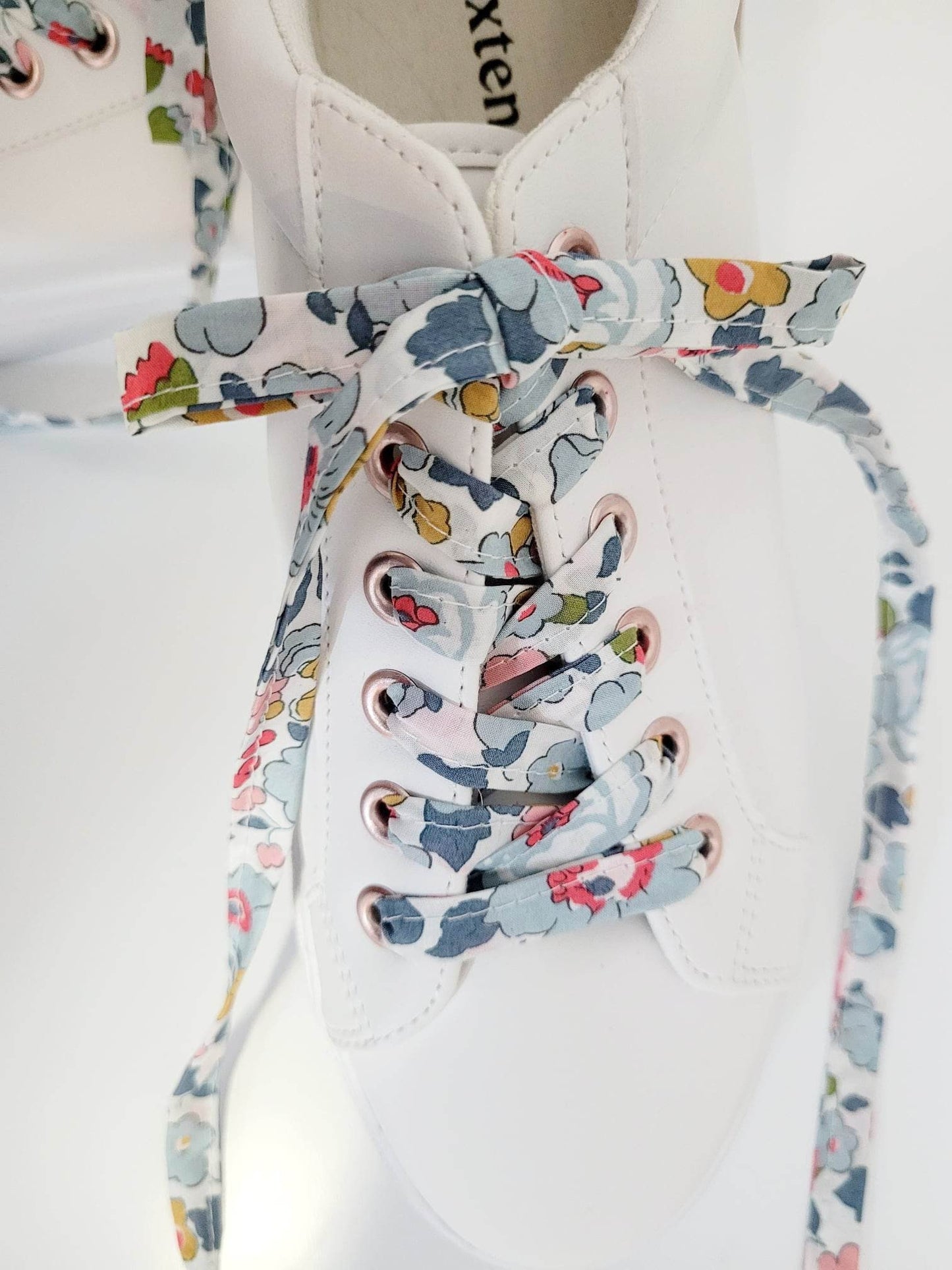 Lacets fleuri liberty en tissu coton