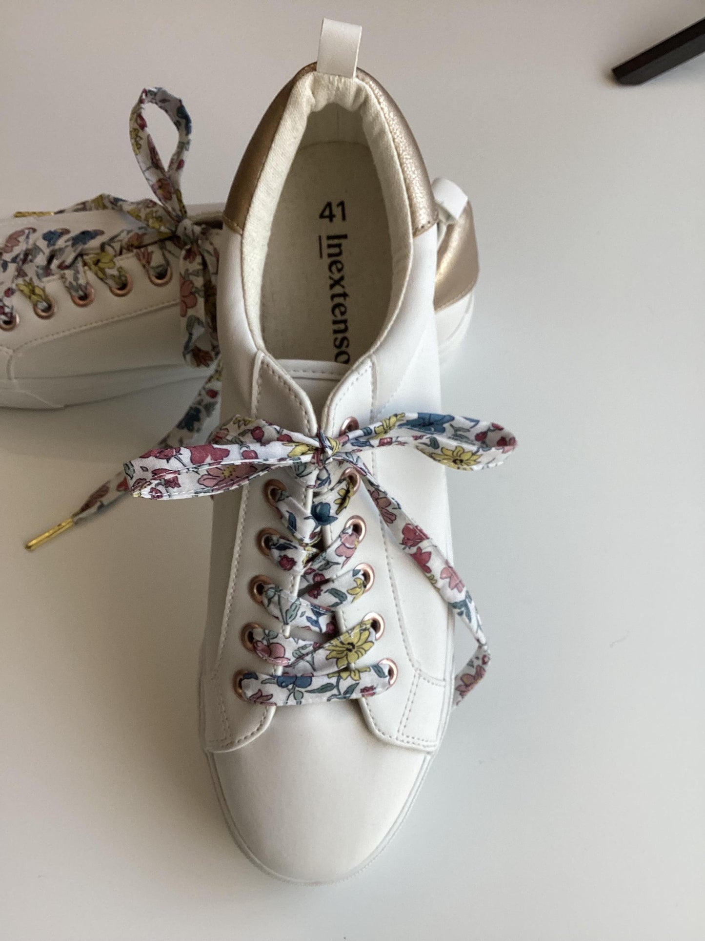 Lacets fleuri en tissu coton