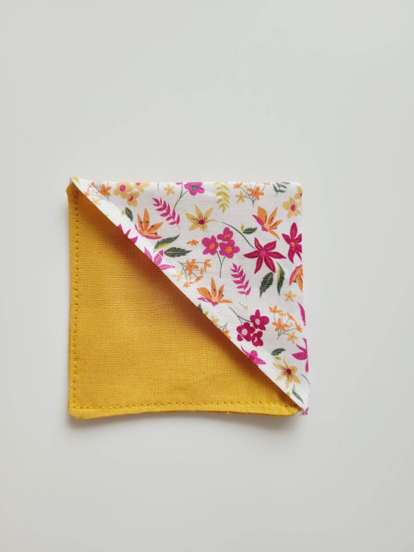 Marque-pages fleuri en tissu coton
