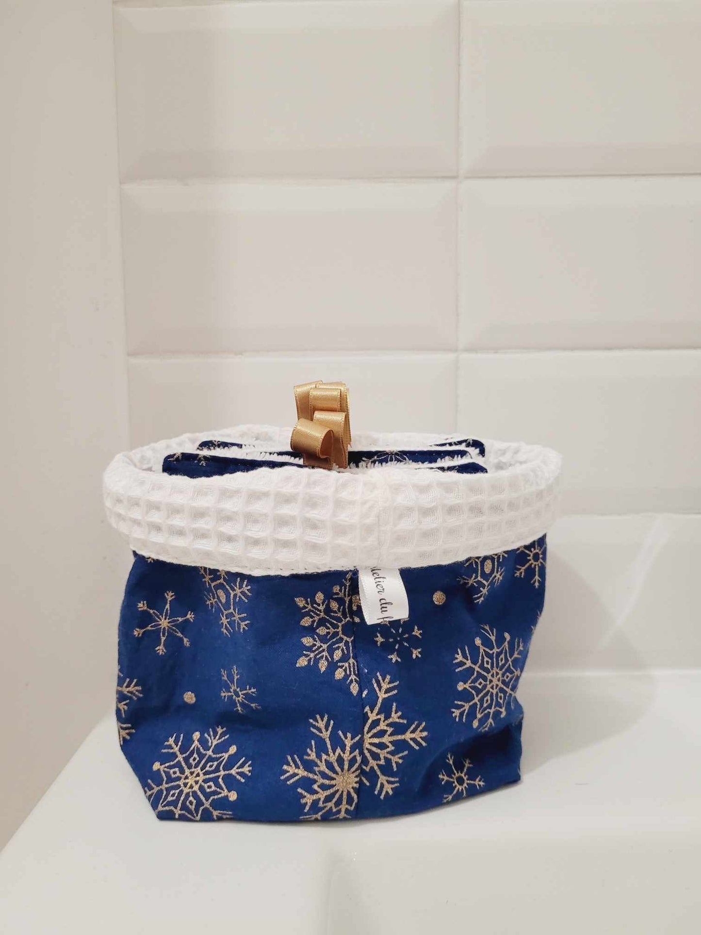 Panier et lingettes démaquillantes