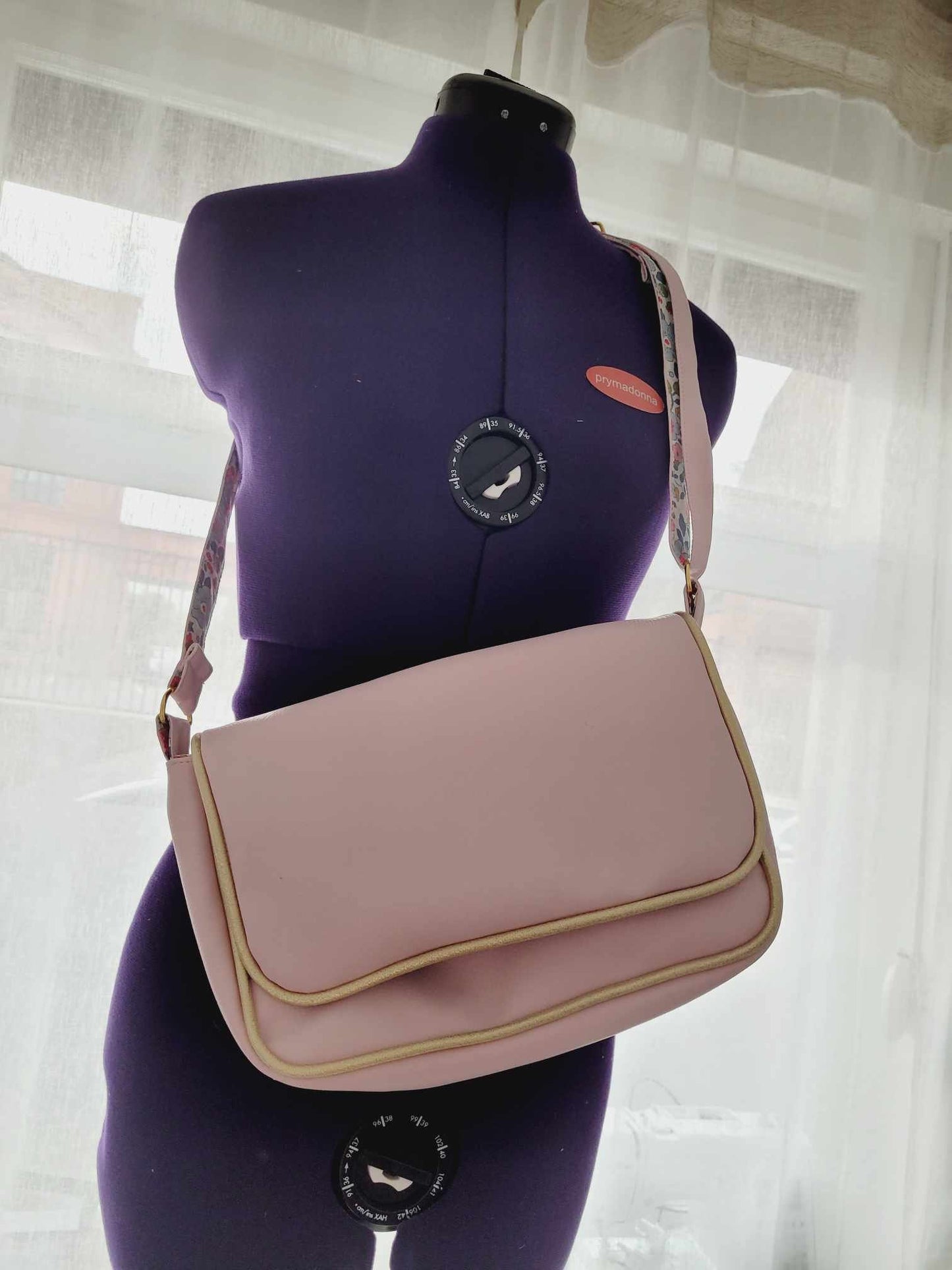 Sac à main simili cuir rose et liberty