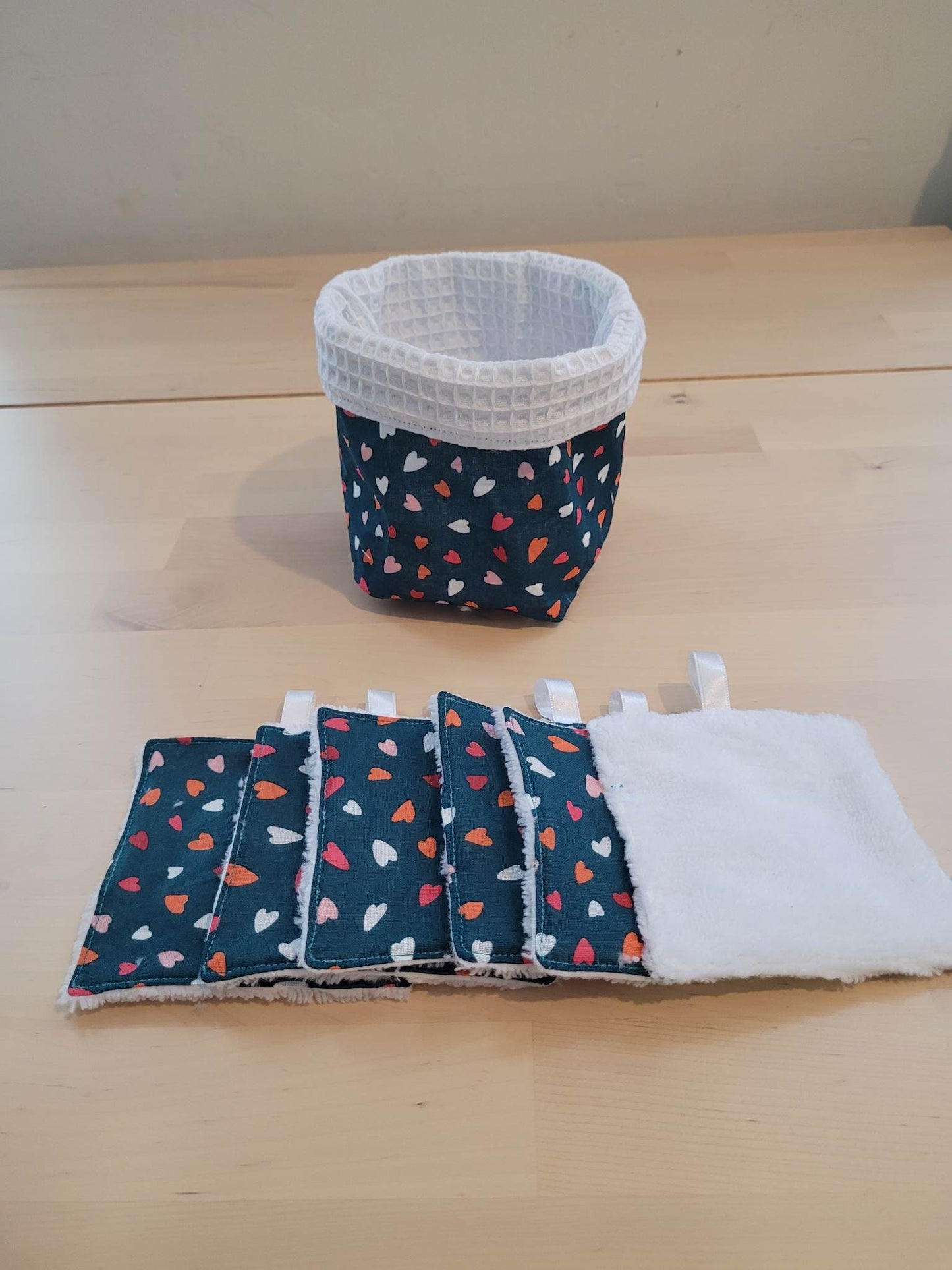 Panier et lingettes lavable coeur bio
