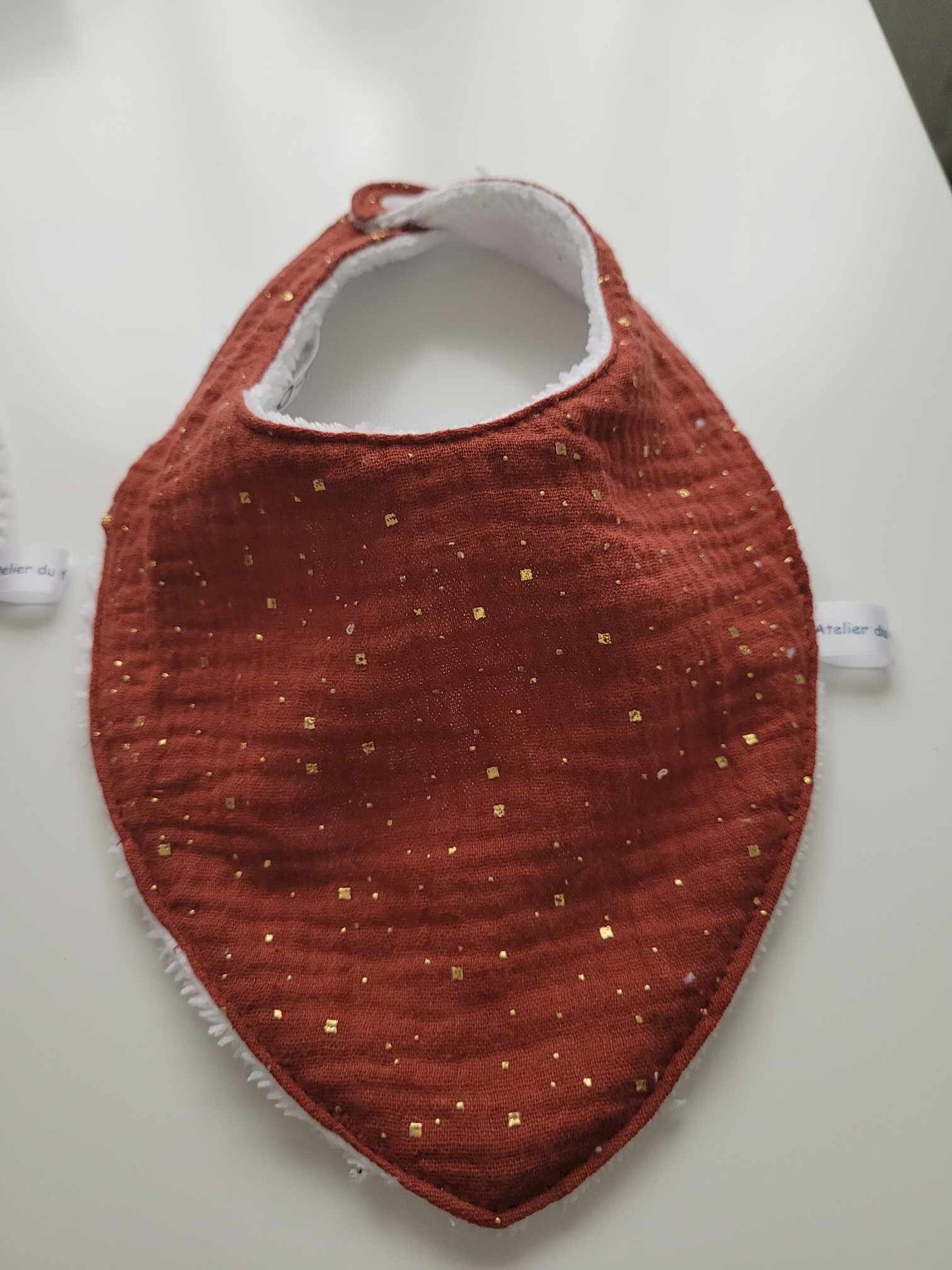 Bavoir bandana rouge orangé