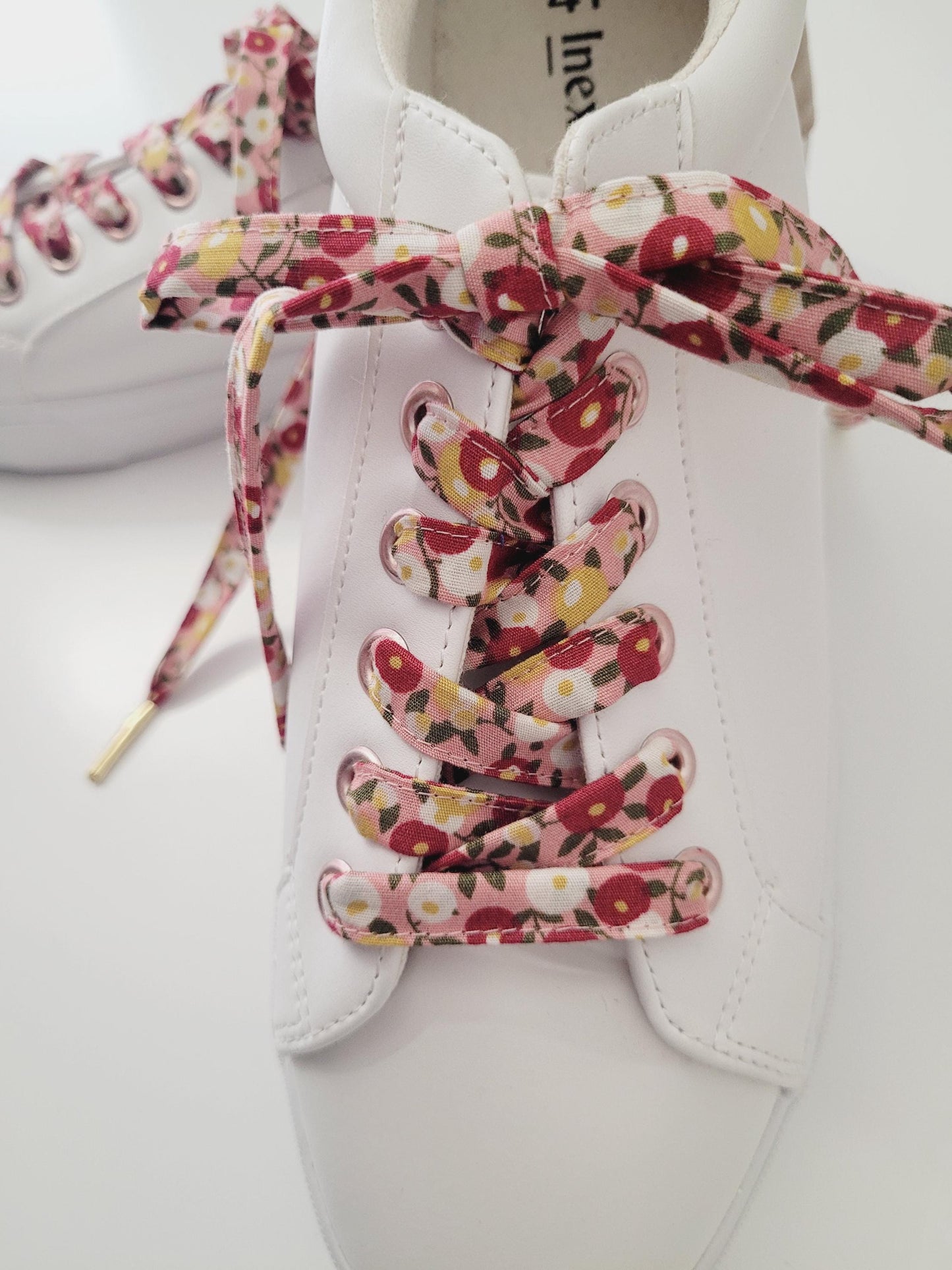 Lacets fleuri en coton