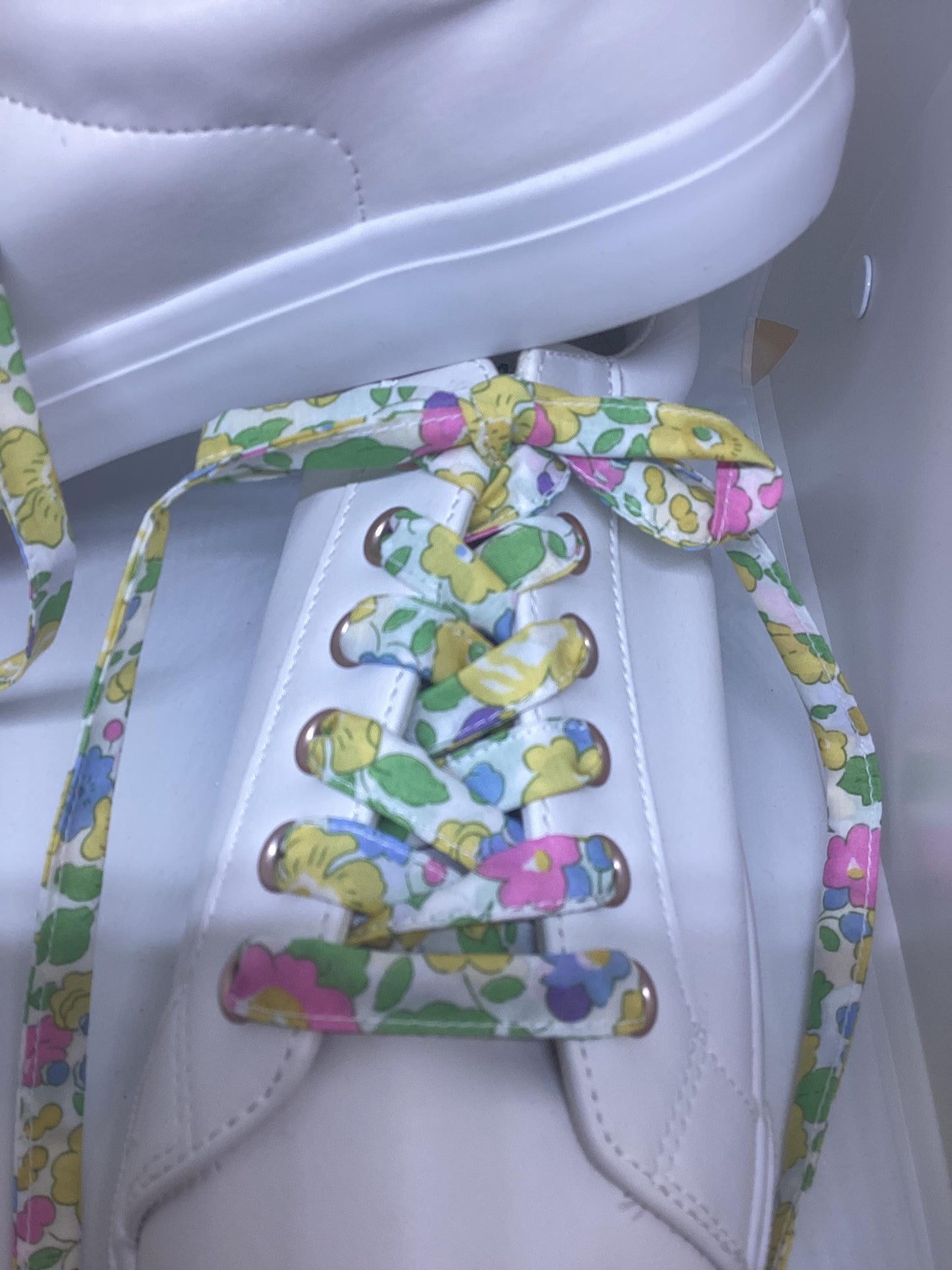 Lacets fleuri liberty jaune-vert-rose