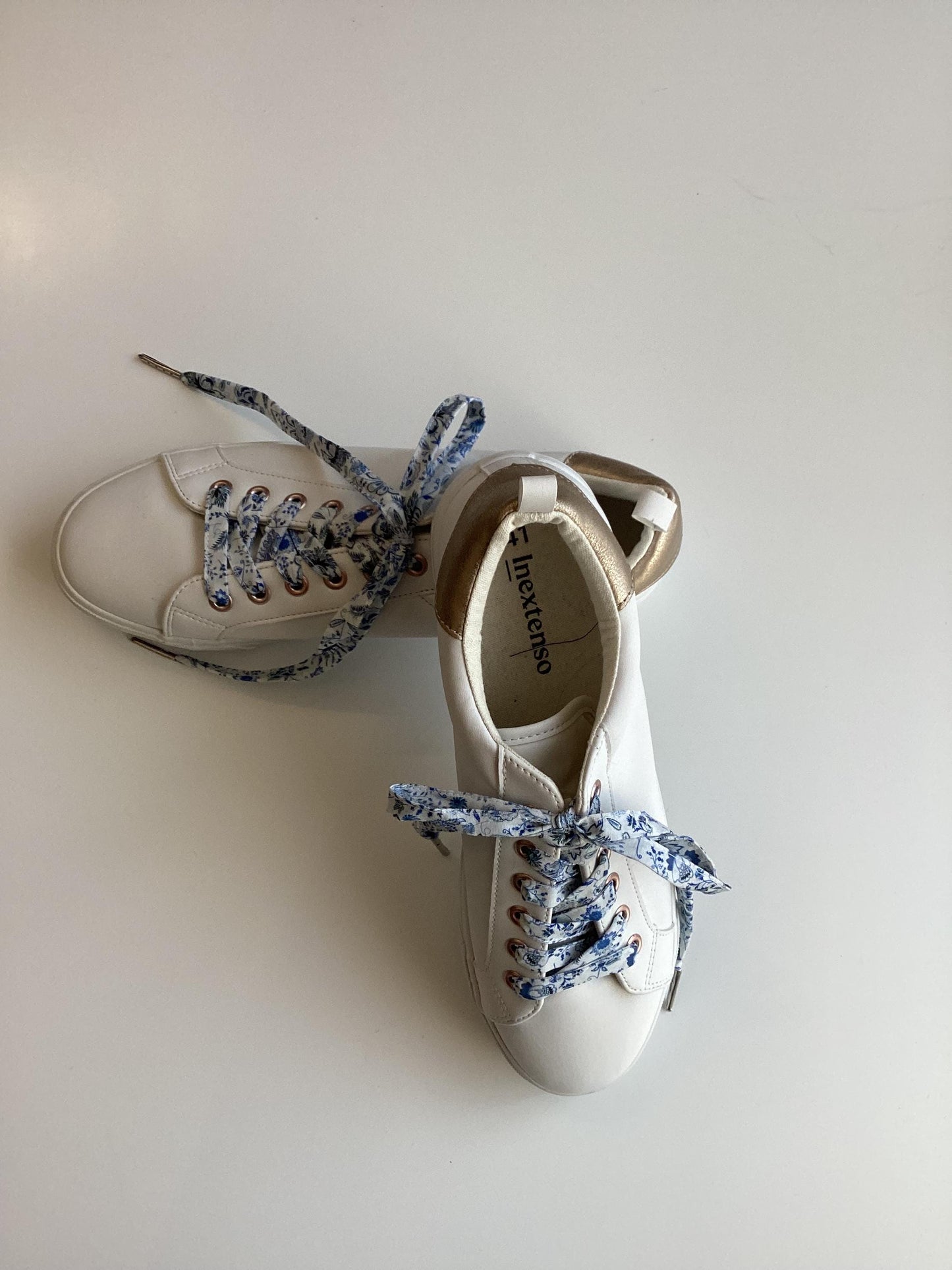 Lacets fleuri en coton