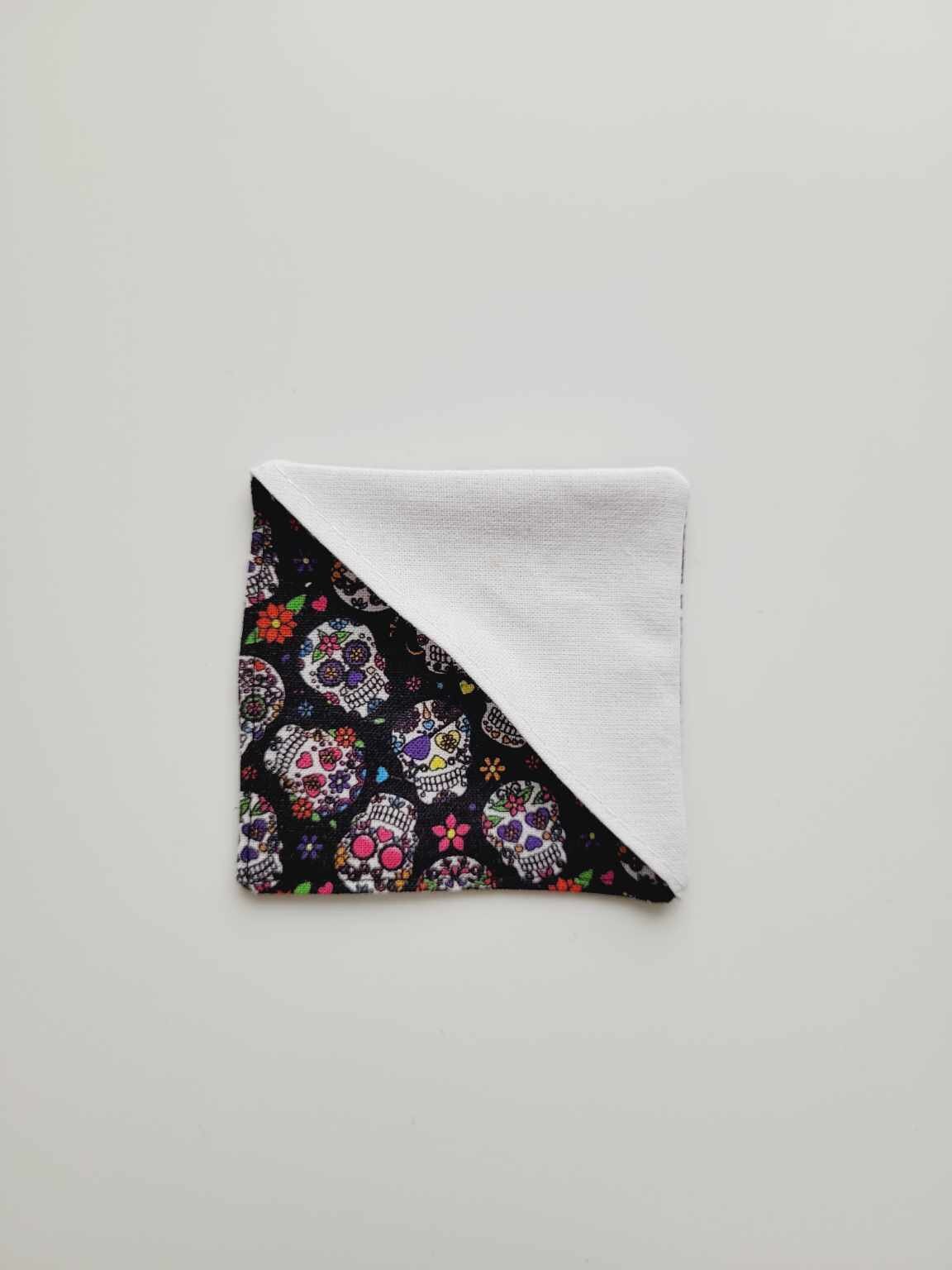 Marque-pages triangle tête de mort