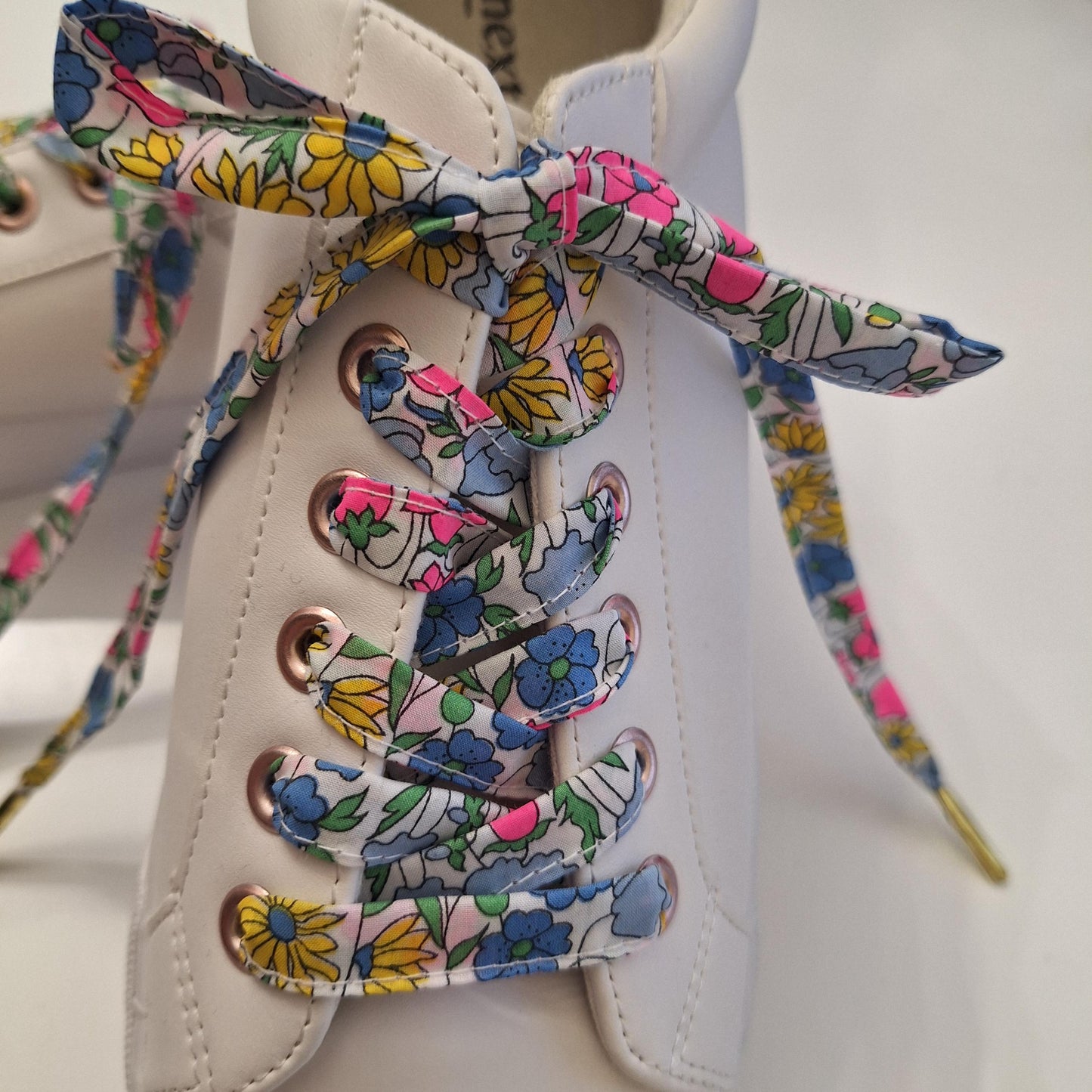 Lacets en coton Liberty fleuri : lacets faits main pour baskets, bottes et chaussures tendance