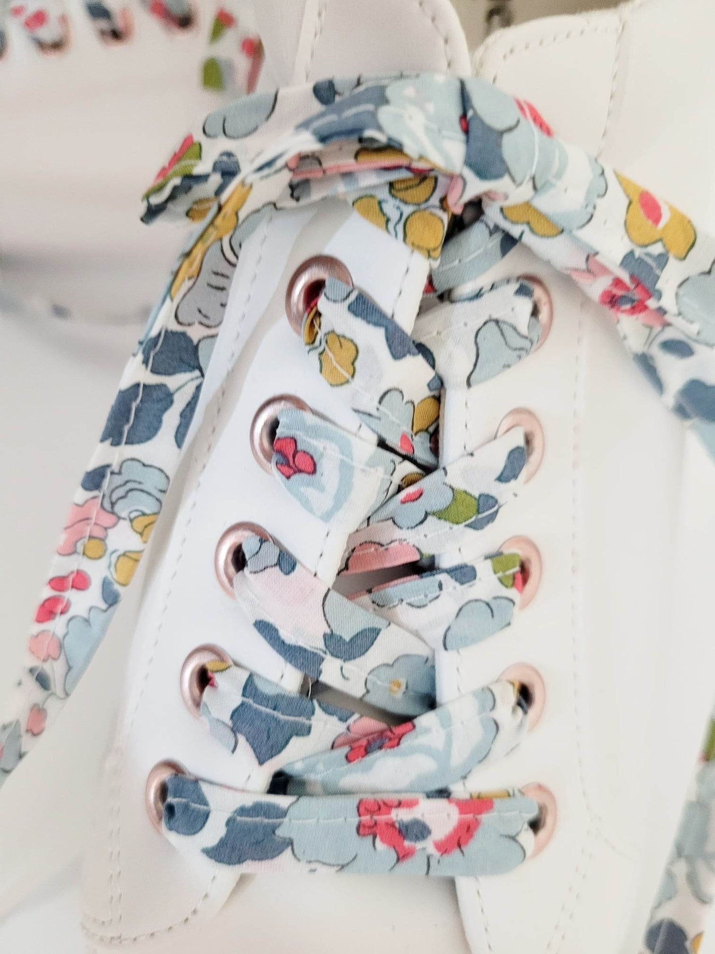 Lacets fleuri liberty en tissu coton