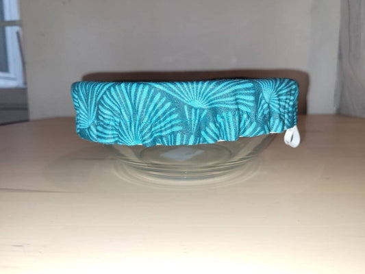 Charlotte alimentaire en tissu avec motif feuilles