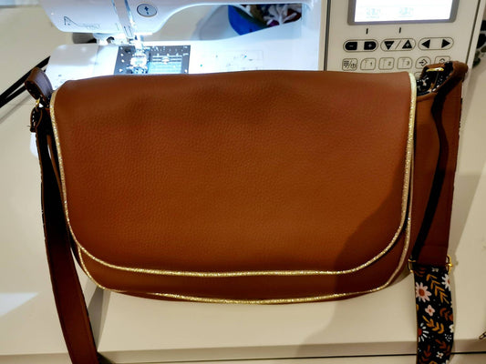 sac à main simili cuir fleuri