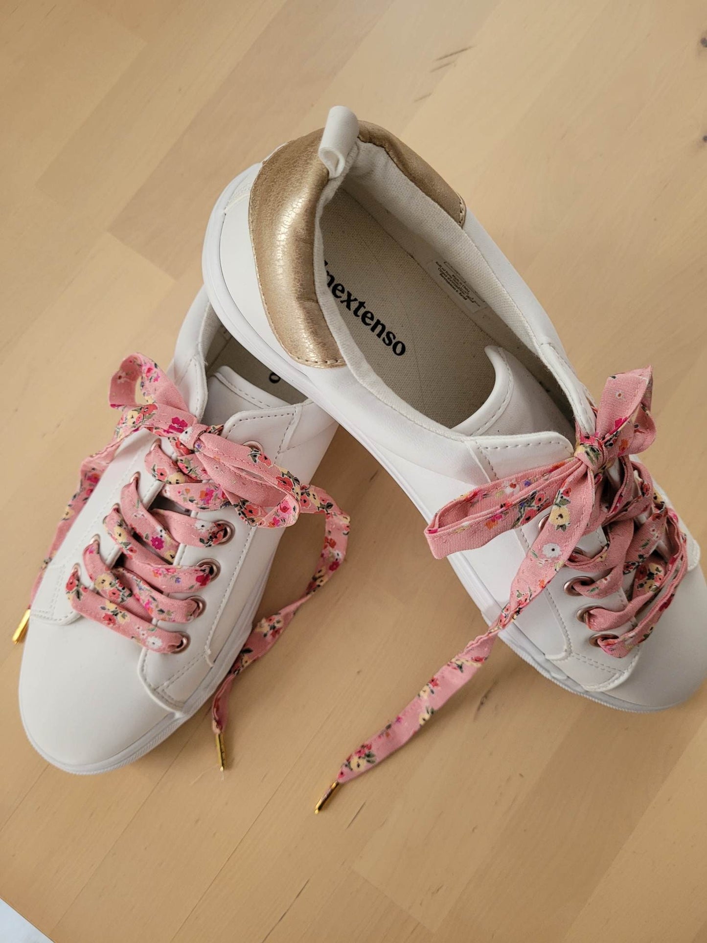 Lacets fleuri liberty rose