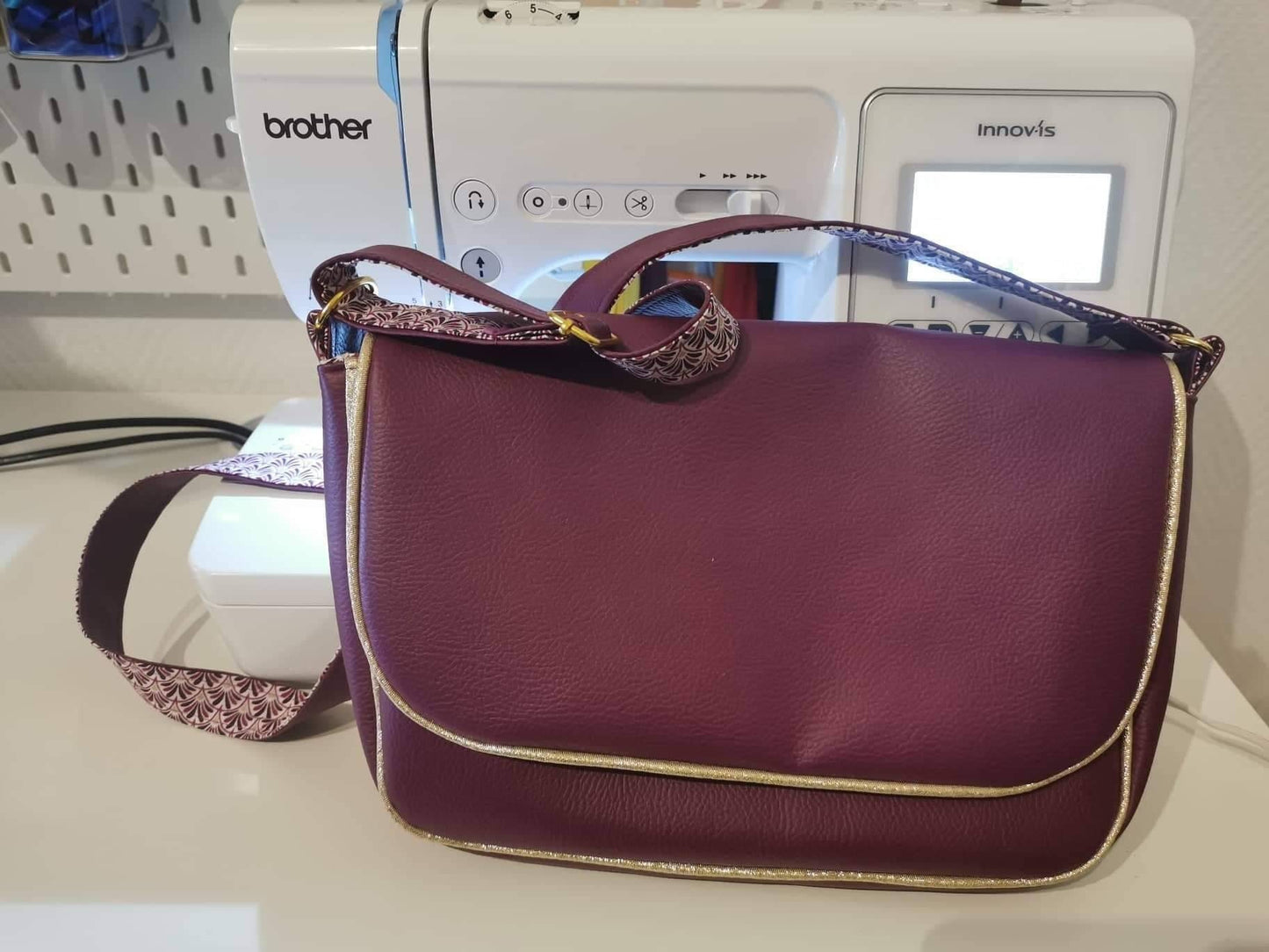 Sac à main simili cuir motif japonais