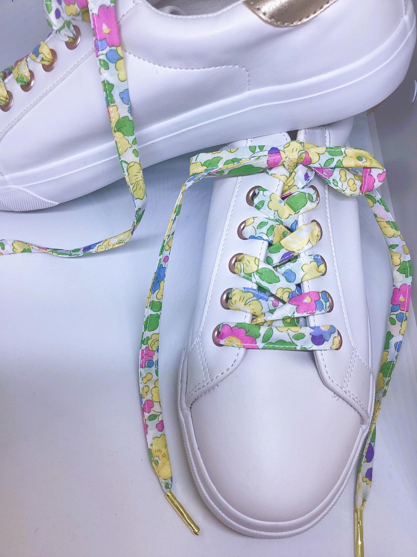 Lacets fleuri liberty jaune-vert-rose