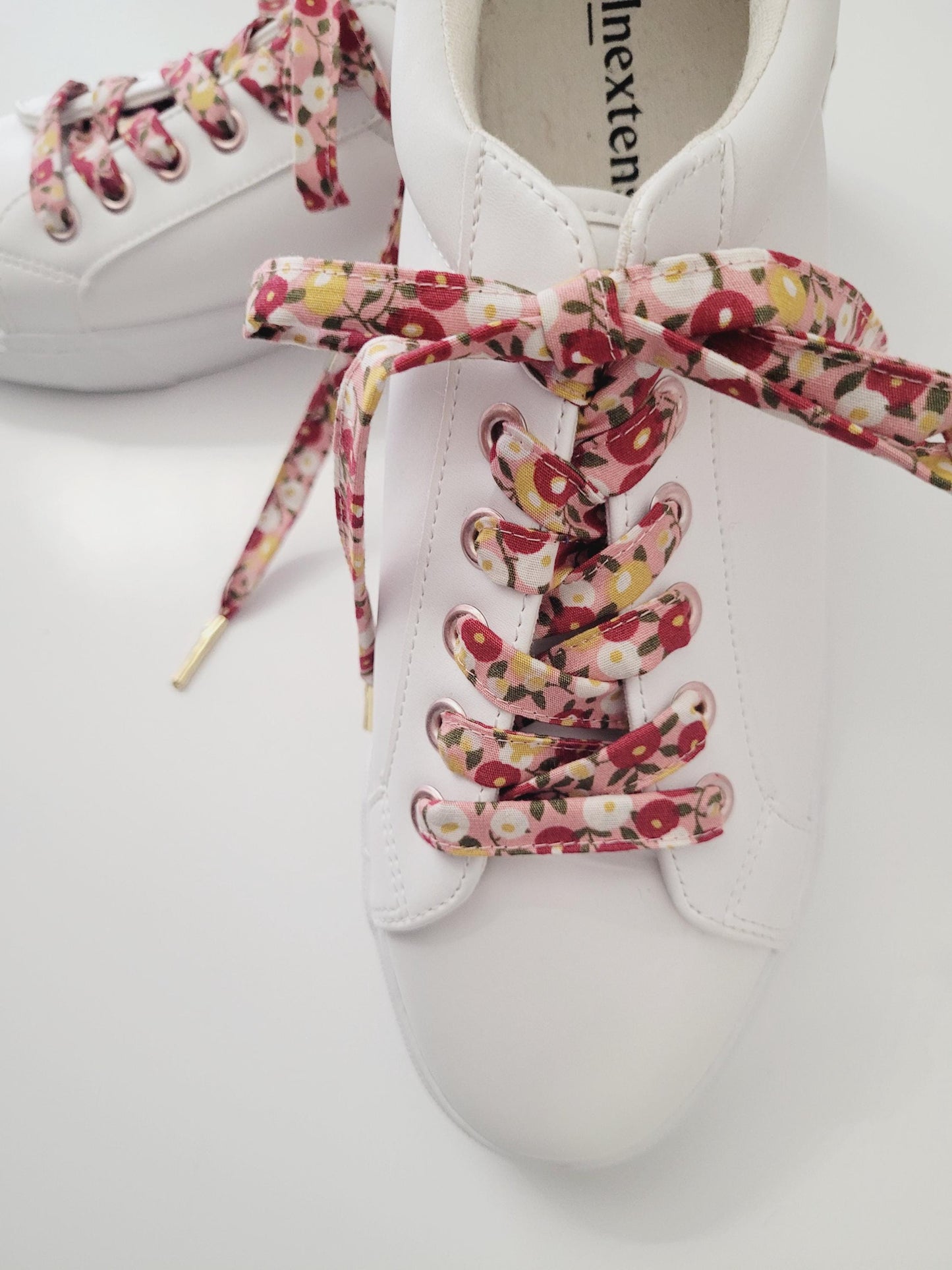 Lacets fleuri en coton