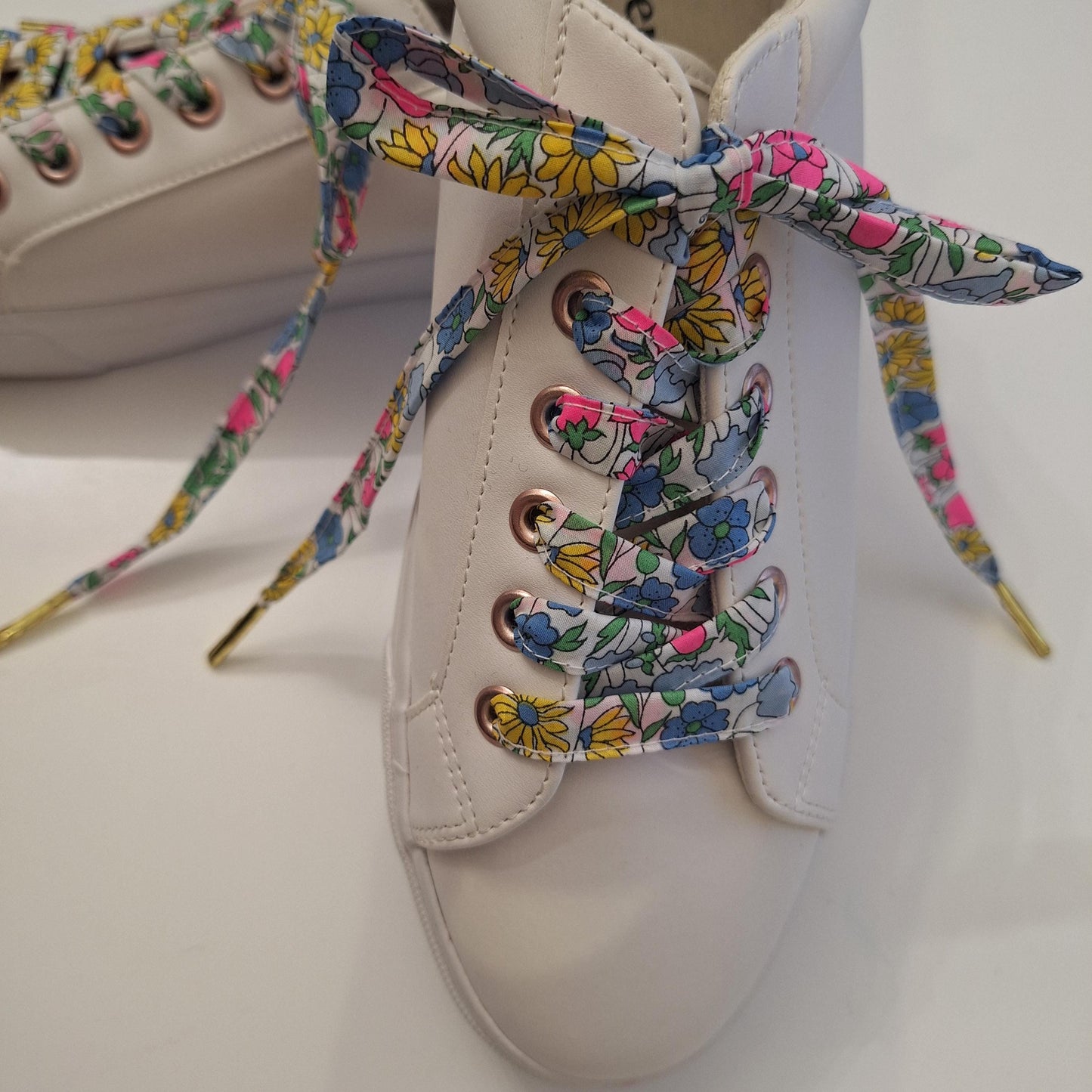 Lacets en coton Liberty fleuri : lacets faits main pour baskets, bottes et chaussures tendance
