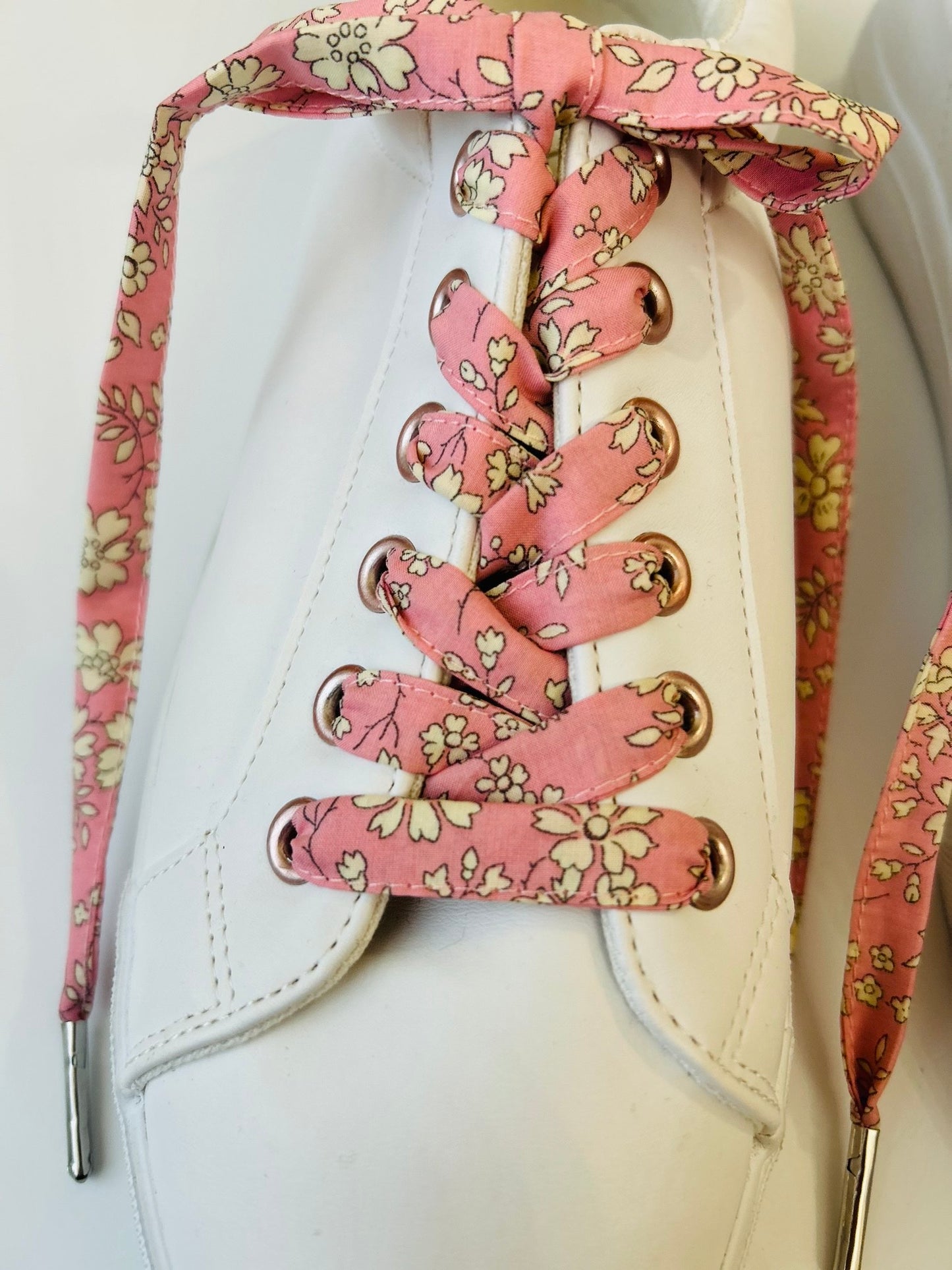 Lacets fleuri liberty en tissu coton