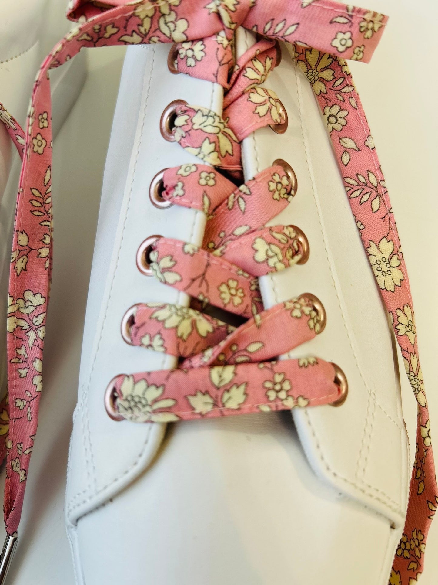 Lacets fleuri liberty en tissu coton