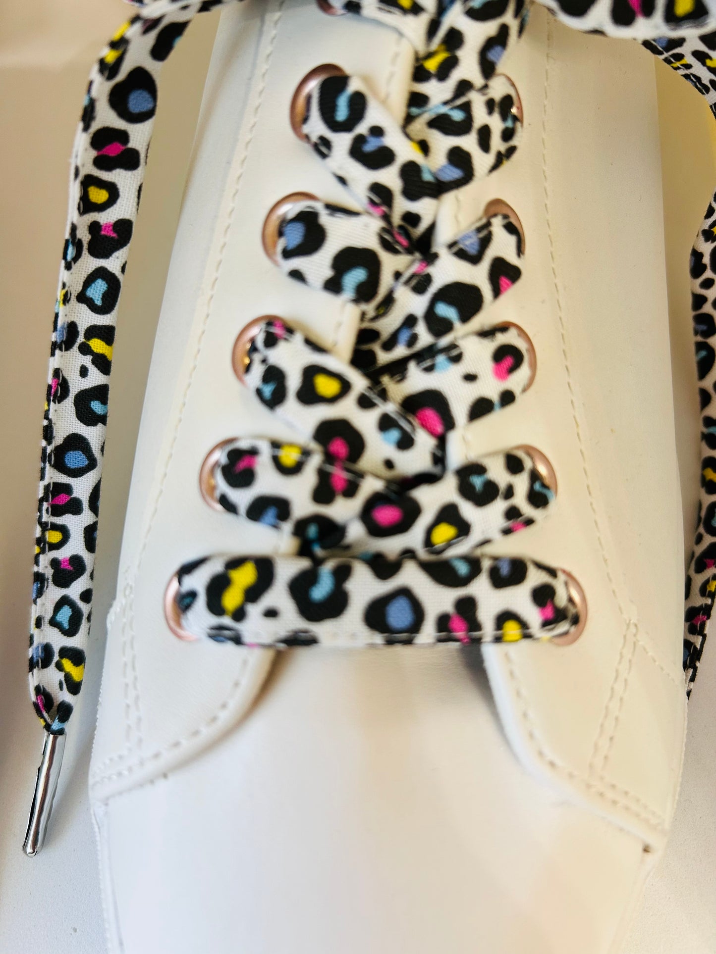 Lacets panthère en tissu coton