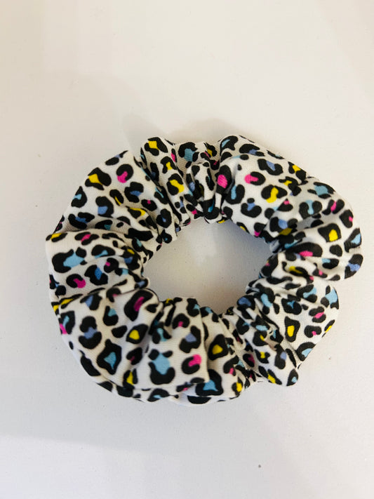 mini chouchou en tissu, mini scrunchies femme chic, accessoire cheveux, mode