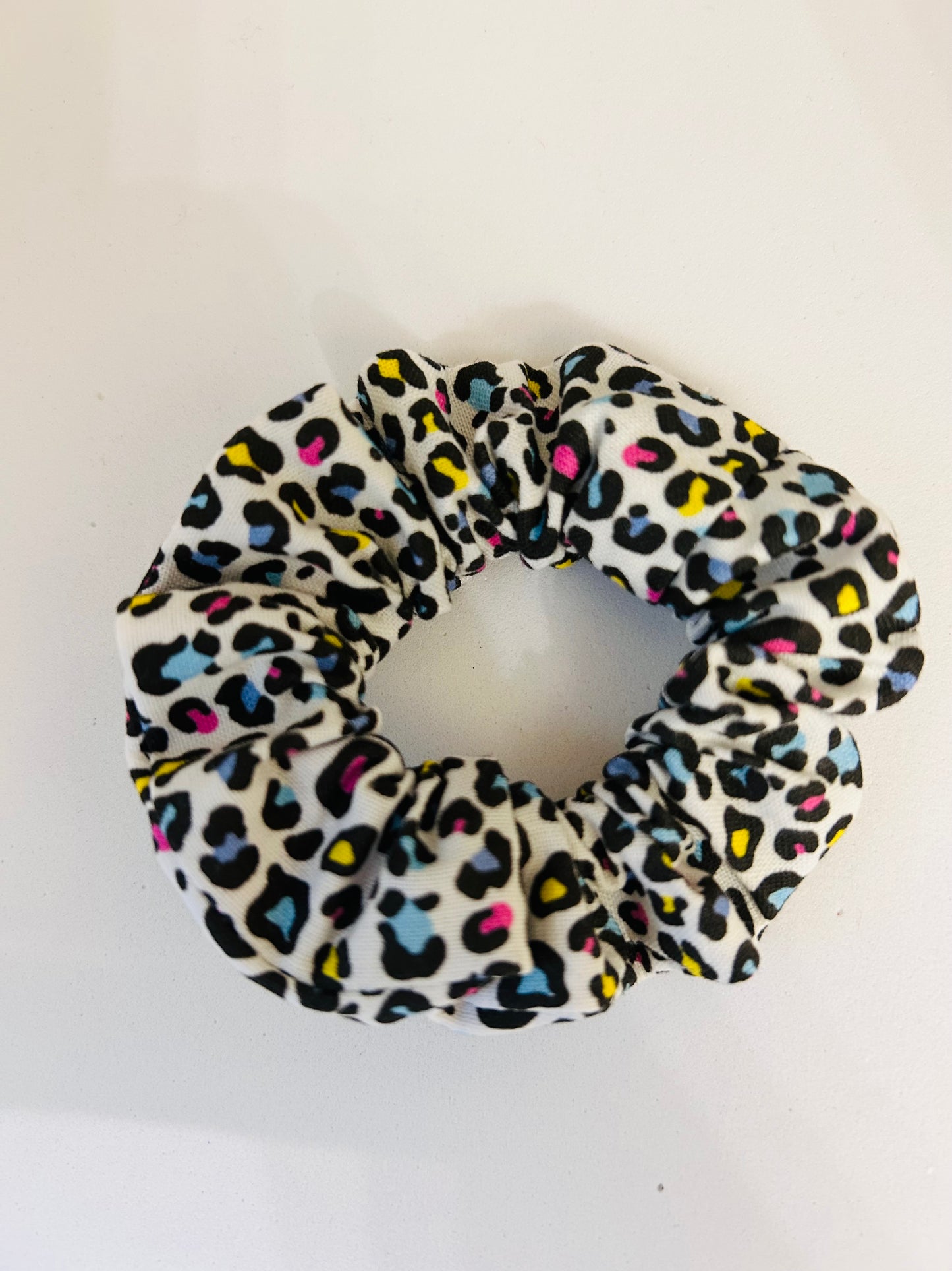 mini chouchou en tissu, mini scrunchies femme chic, accessoire cheveux, mode