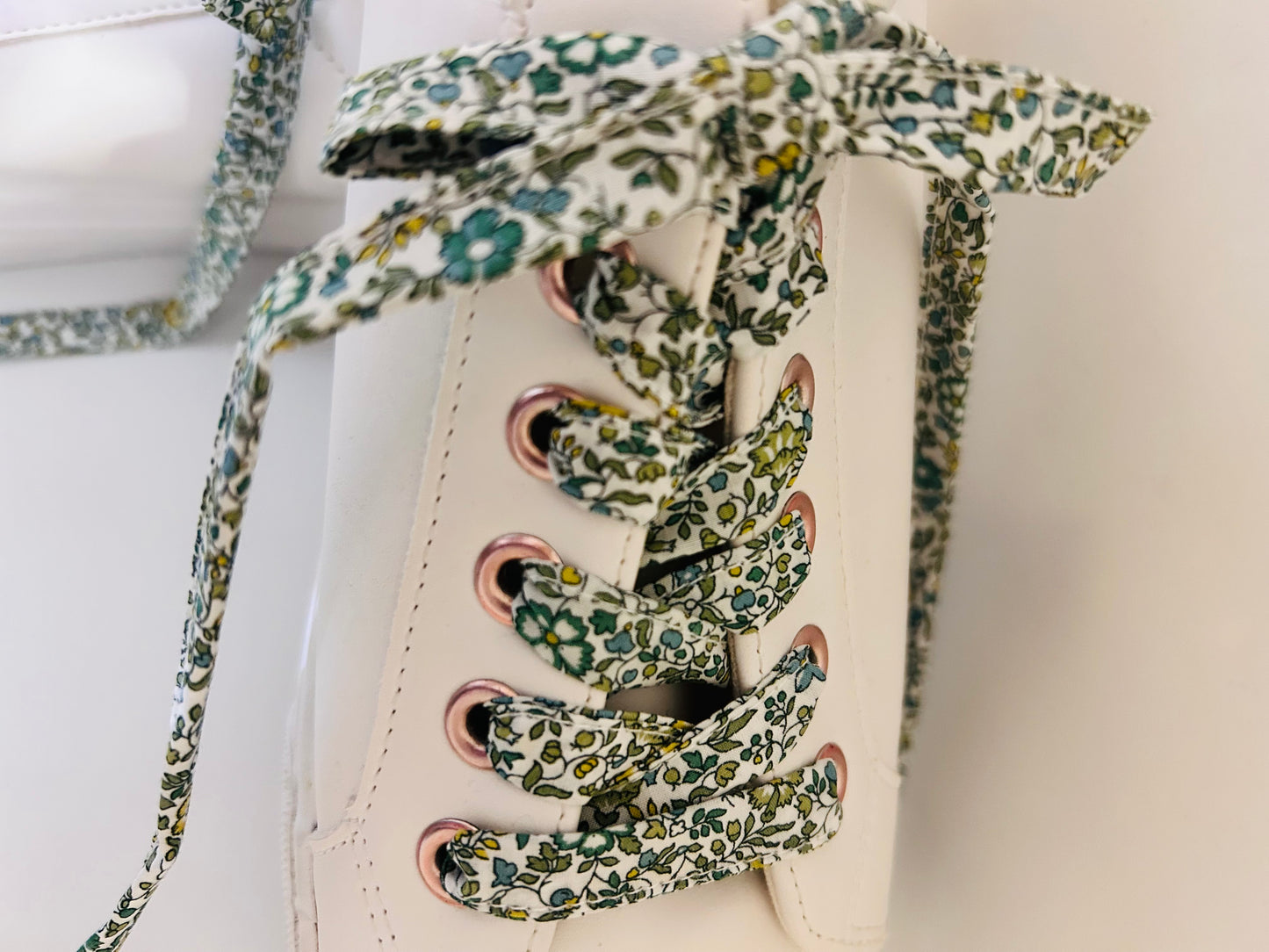 Lacets fleuri liberty en tissu coton