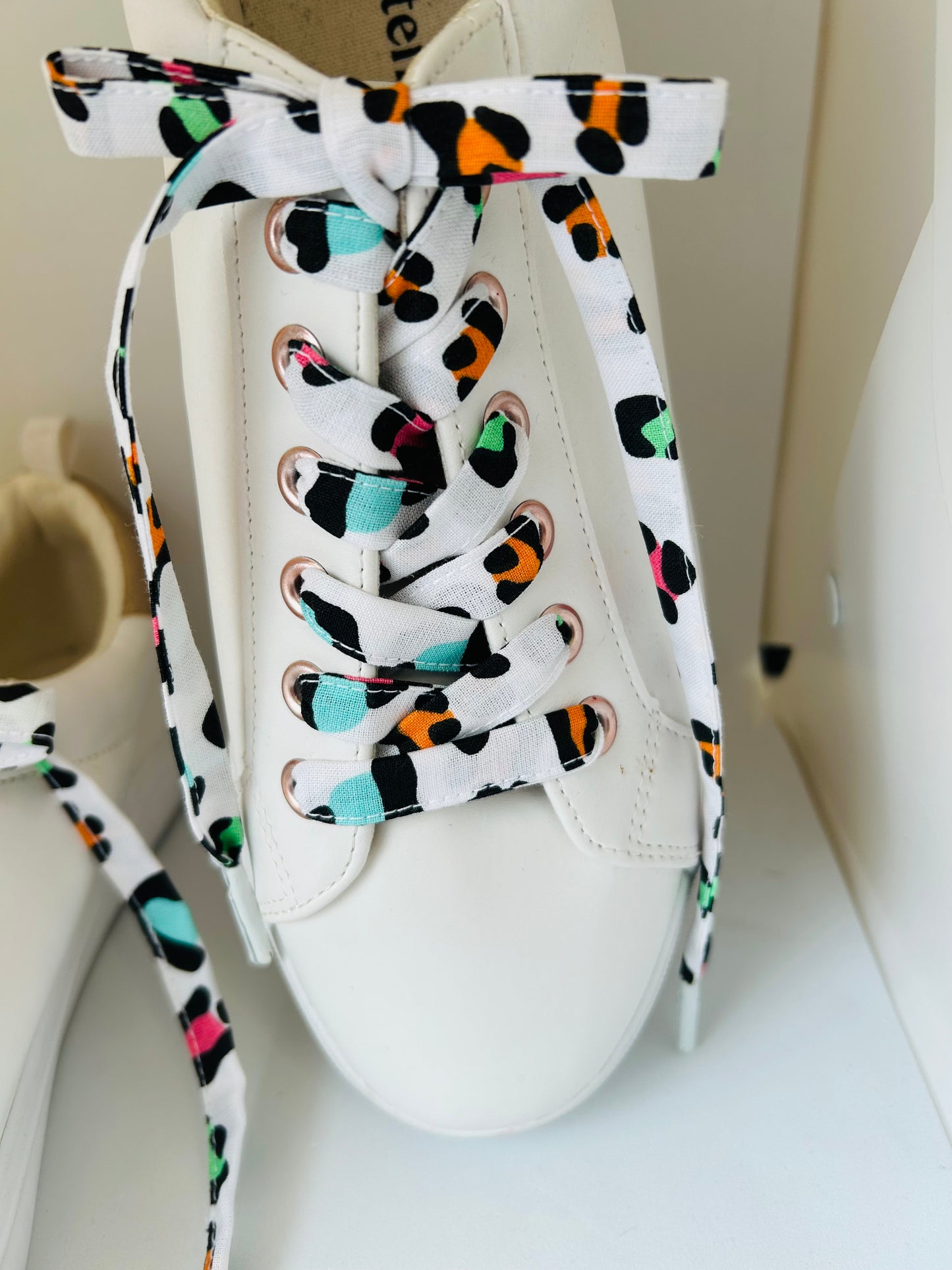 Lacets panthère multicolore fait main