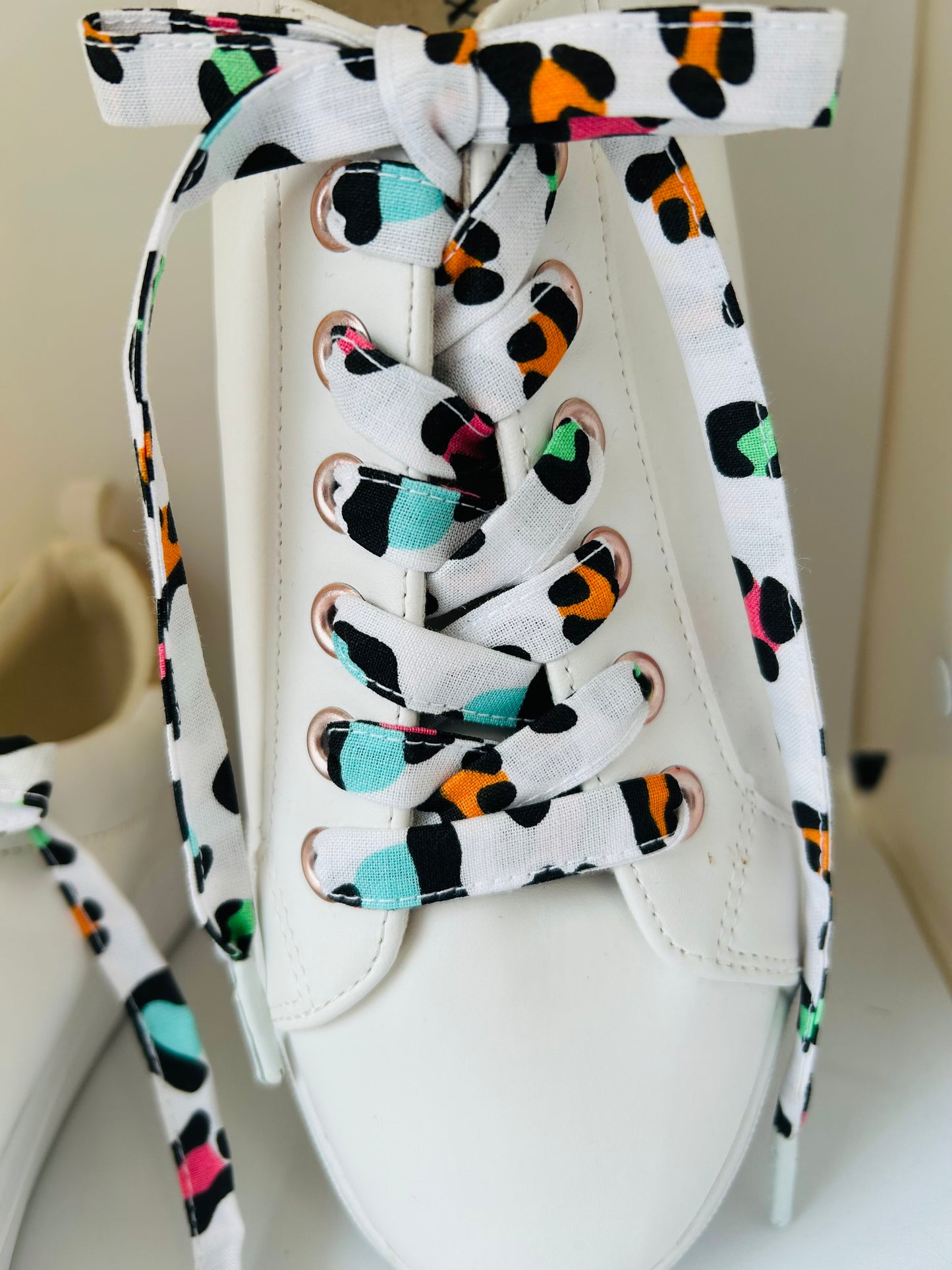 Lacets panthère multicolore fait main