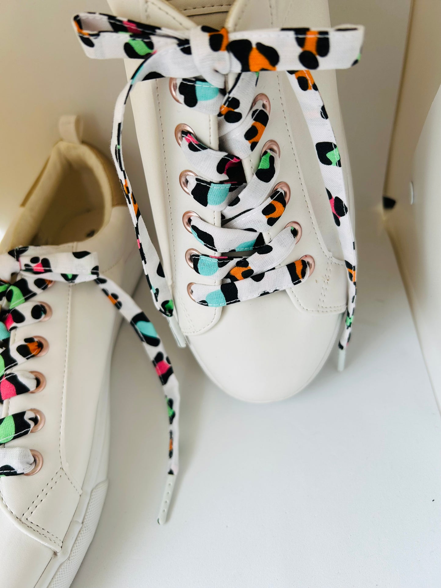 Lacets panthère multicolore fait main